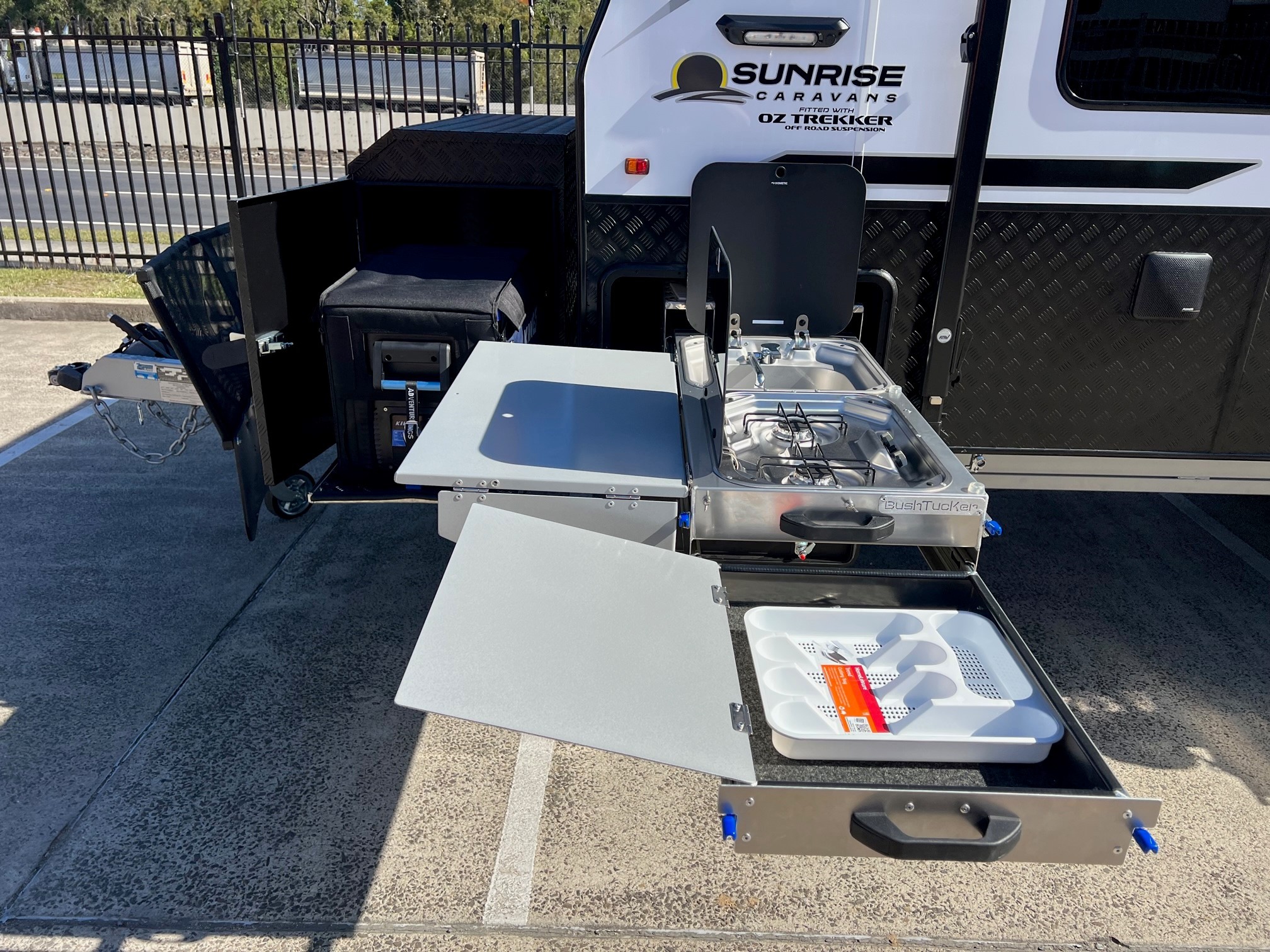 2025 21ft Offgrid Sunrise Wild Warrior Off-Road Aluminum Framed Caravan With 5000w Inverter!