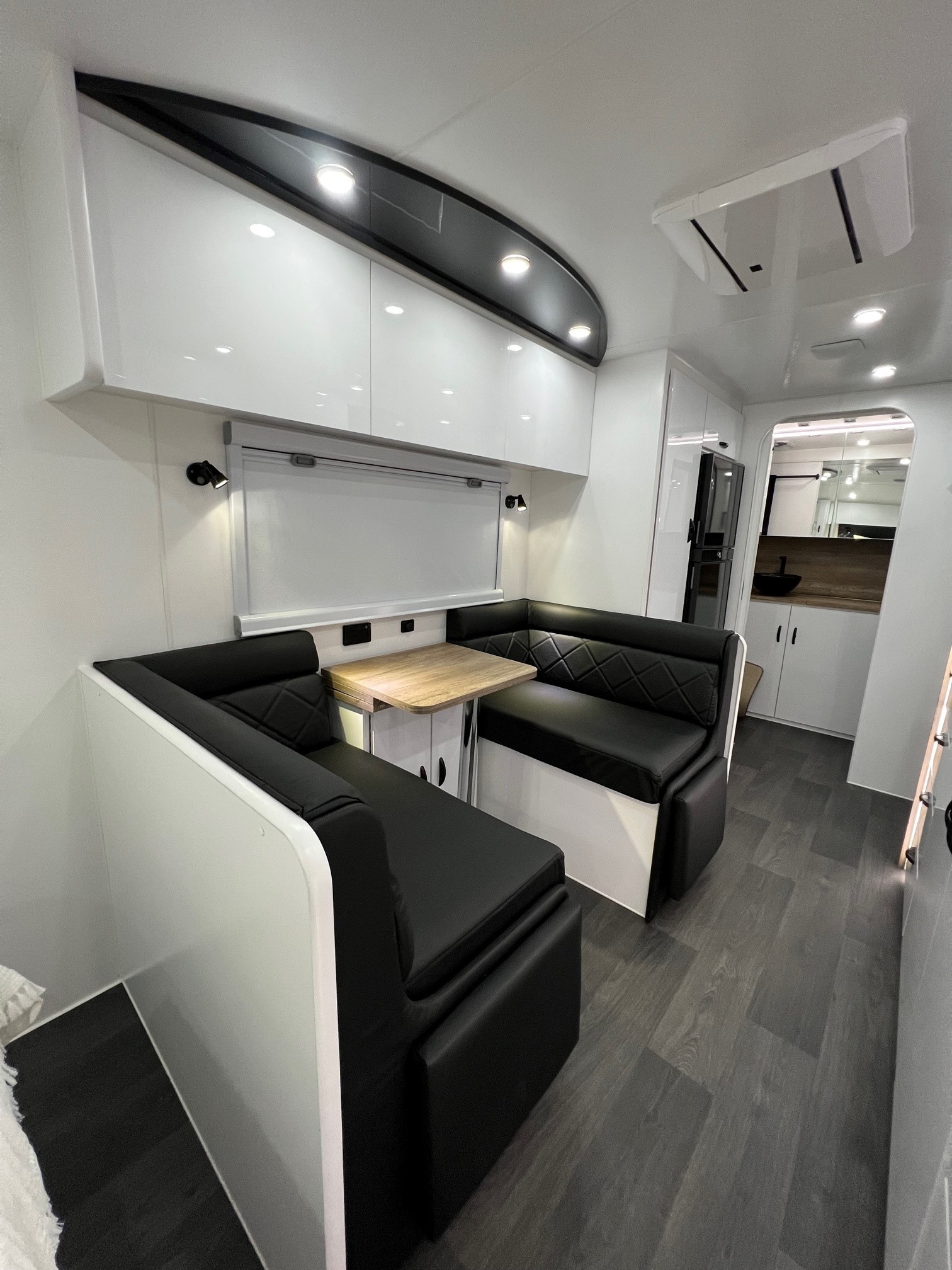 2023 21ft Offgrid Sunrise Wild Warrior Off-Road Aluminum Framed Caravan With 6000w Inverter!