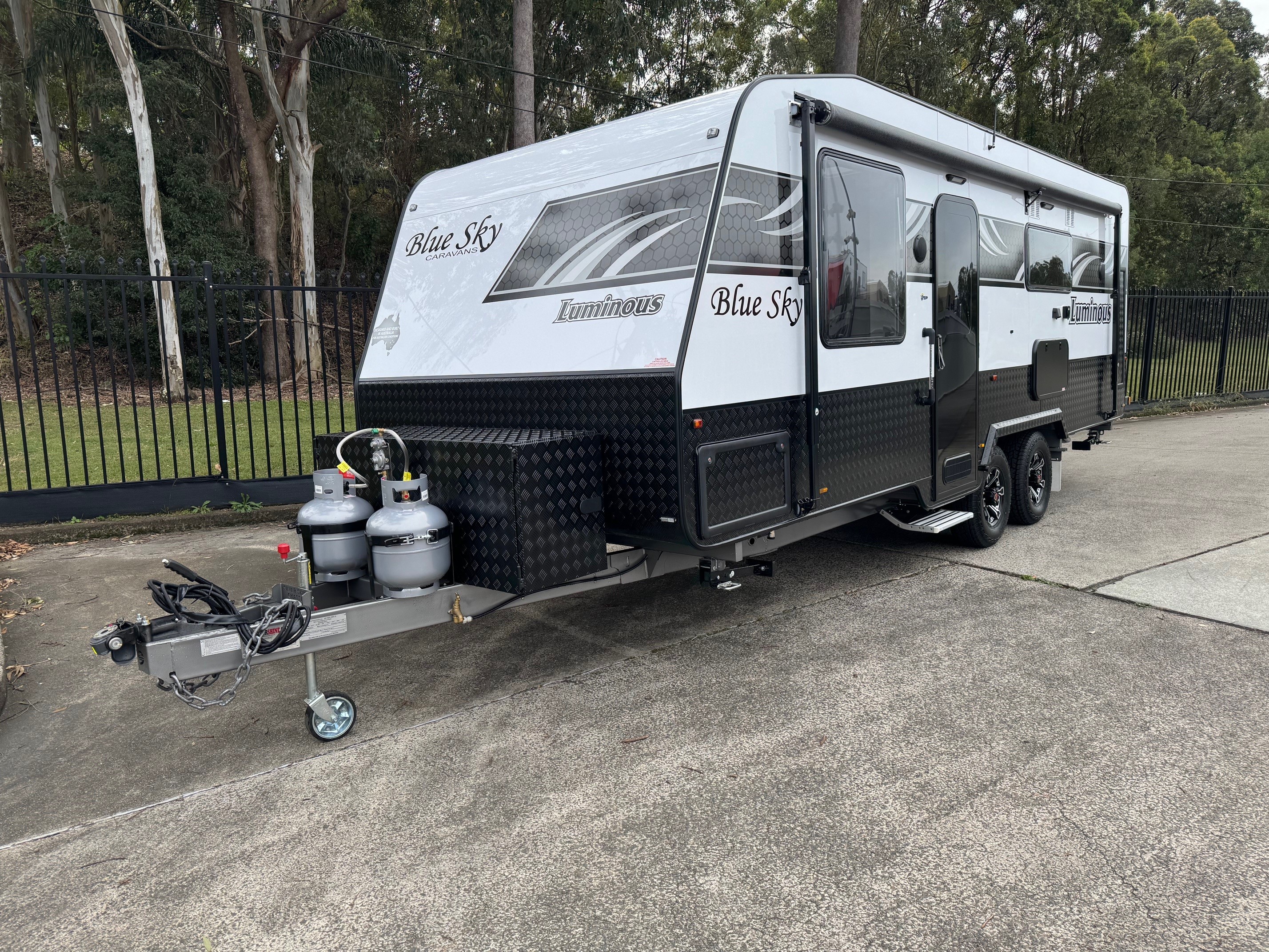 Blue Sky Luminous 22ft Larger Ensuite