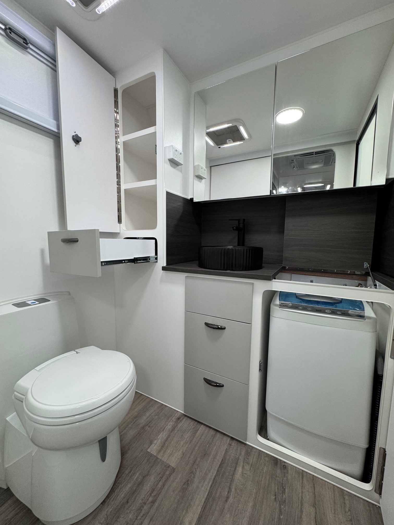 Blue Sky Luminous 22ft Larger Ensuite