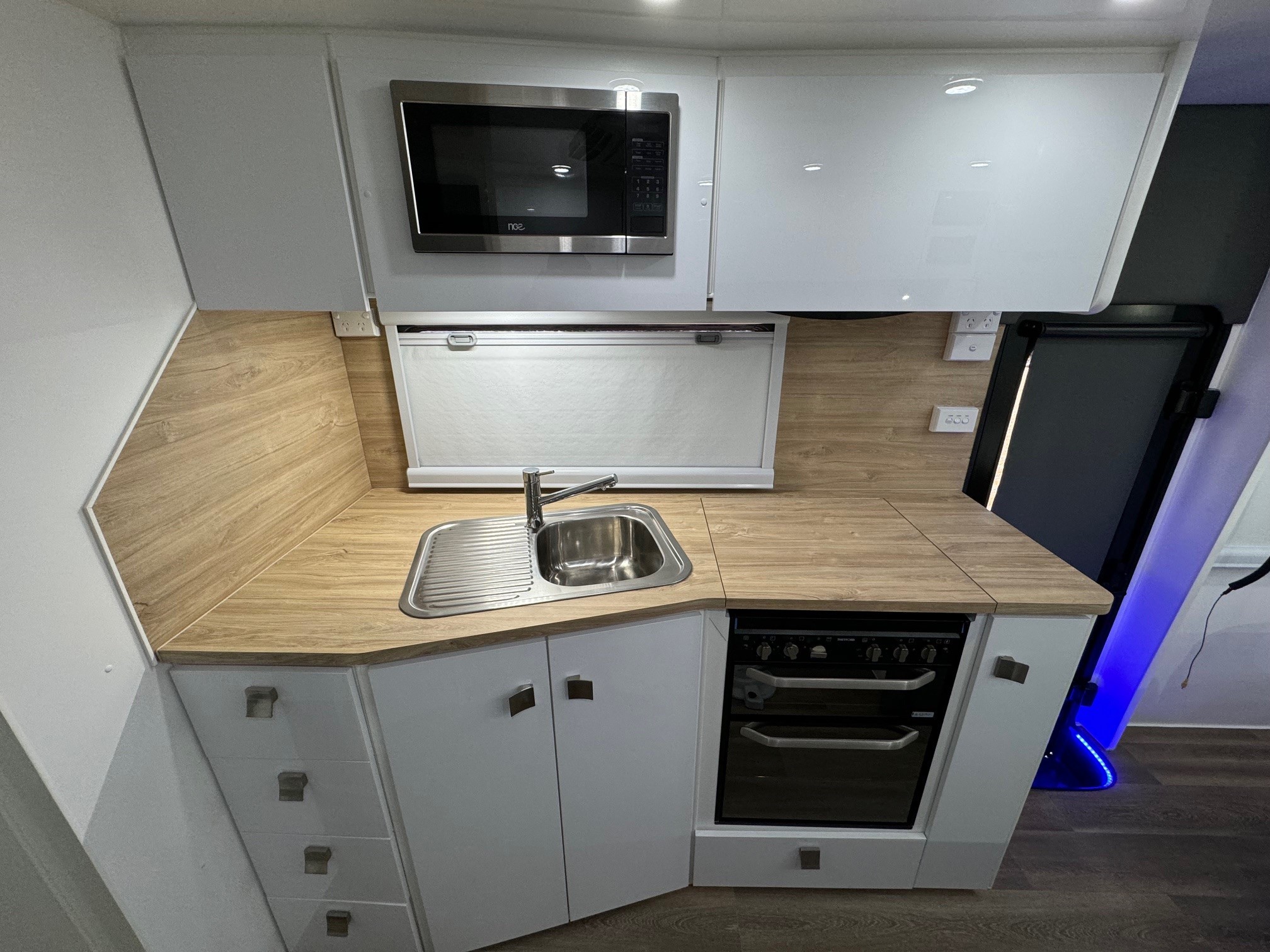2023 Preowned Sunrise 21ft6 Double Bunk Family Adventure Semi Offroad Caravan