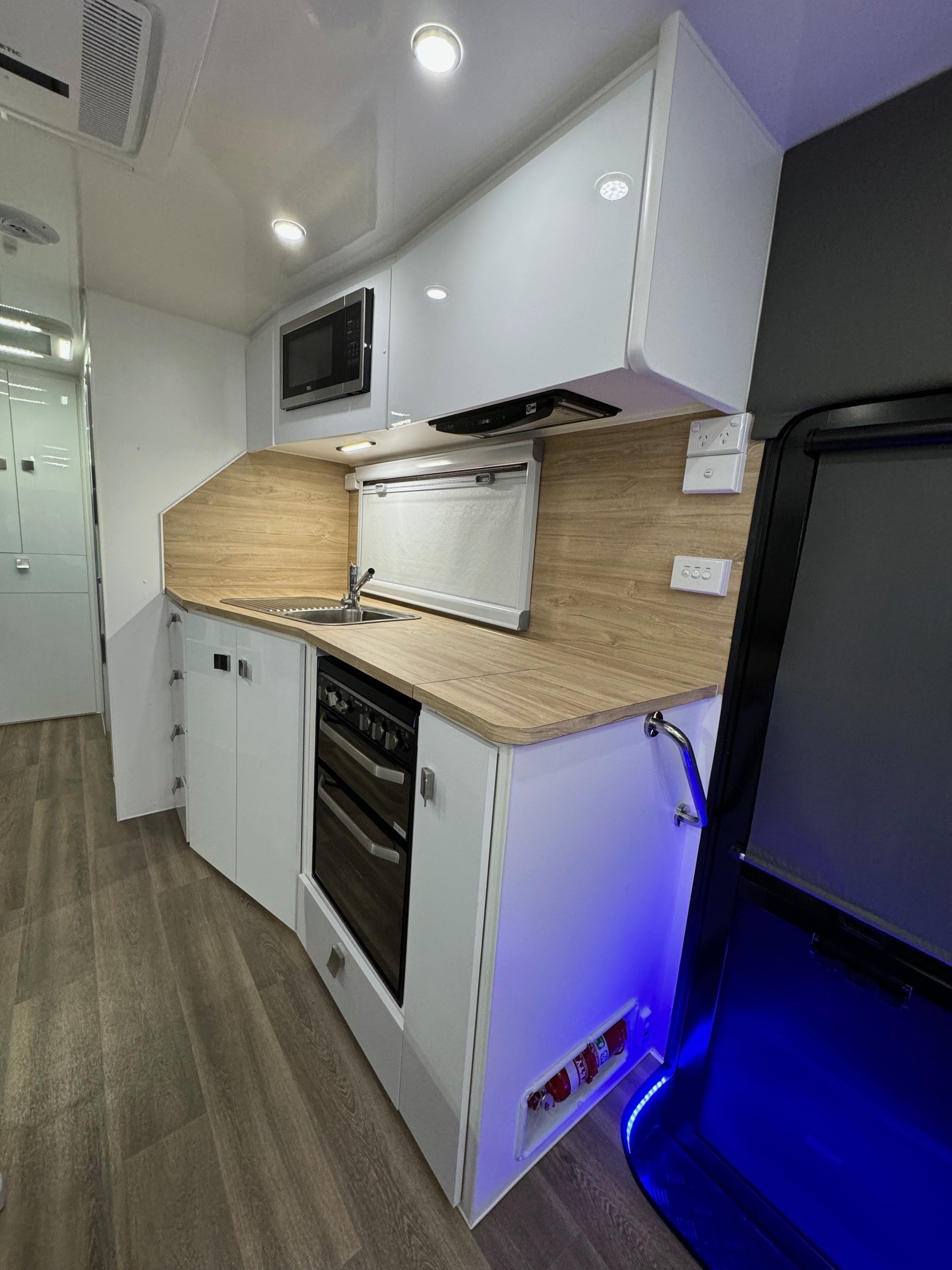2023 Preowned Sunrise 21ft6 Double Bunk Family Adventure Semi Offroad Caravan