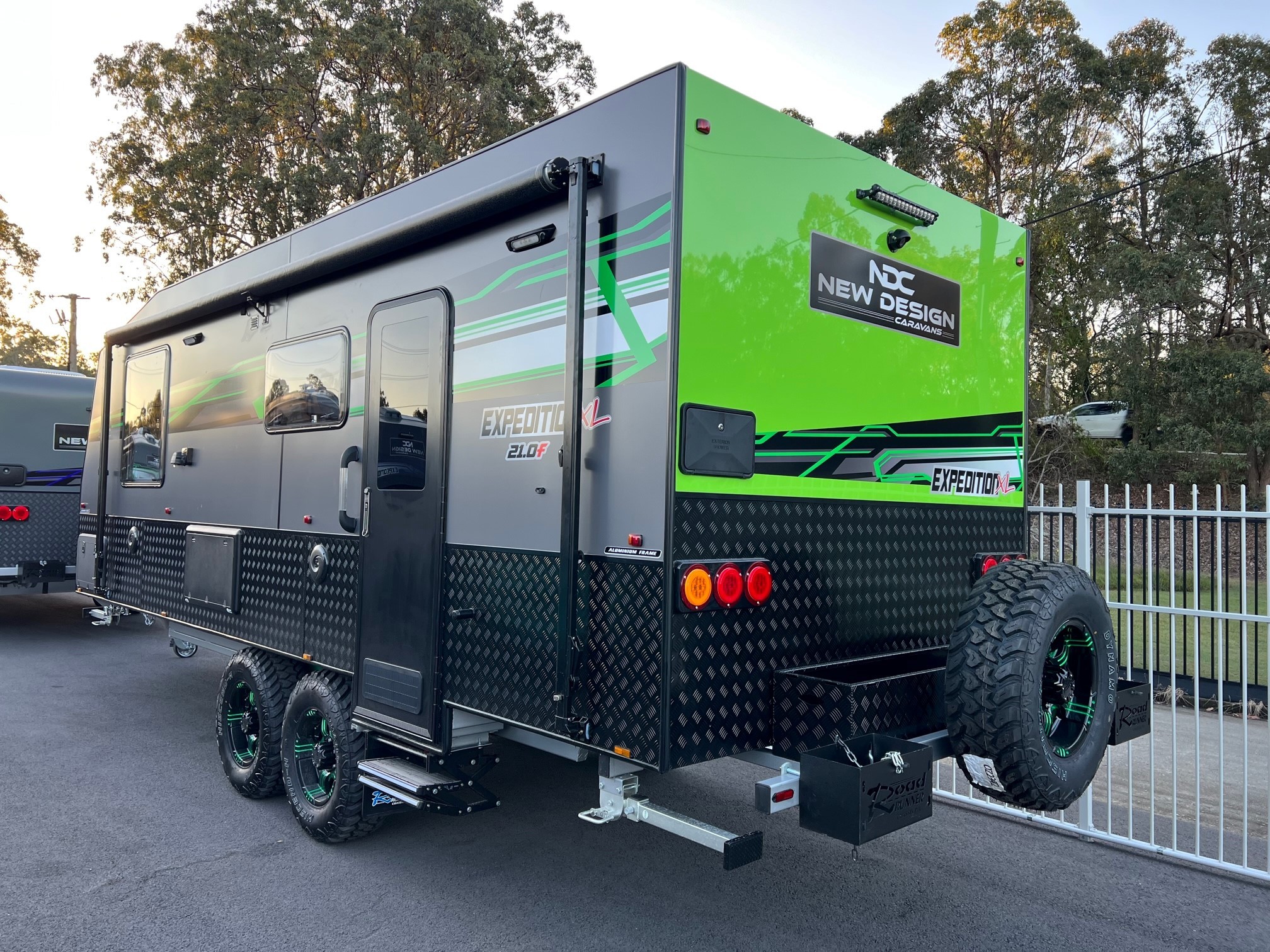 2024 New Design Expedition XL Aluminium Frame Offroad 21ft Caravan