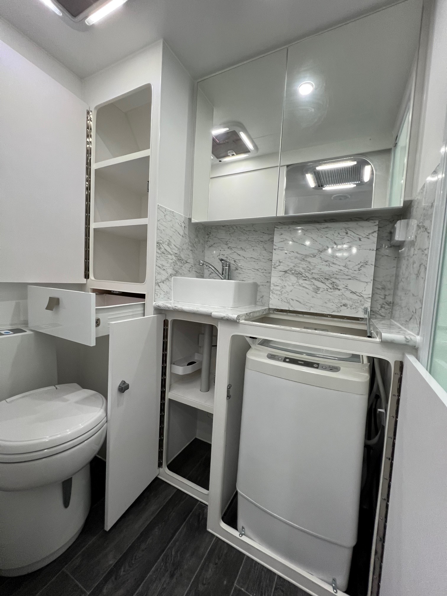 2023 New Design Expedition XL 19ft8 Offroad Caravan