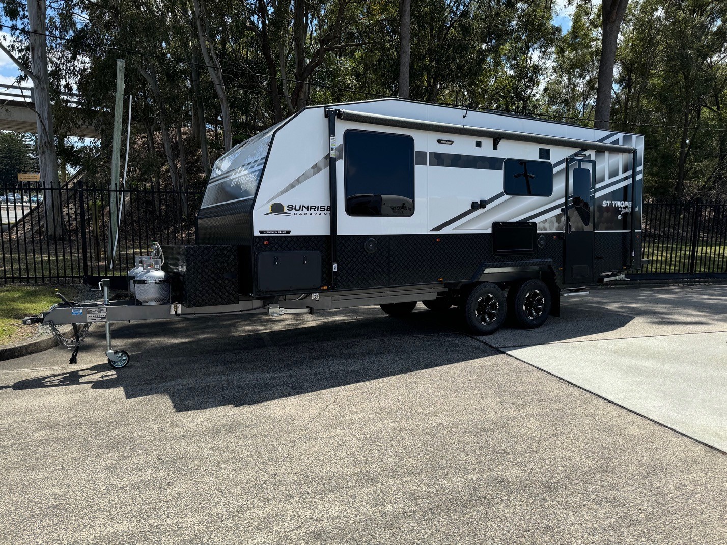 2024 Sunrise St Tropez 21ft Semi Offroad  Rear Door Built With Aluminium