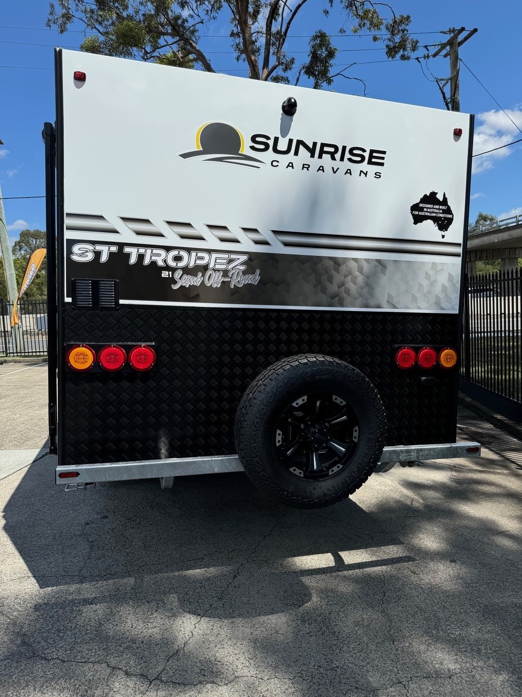 2024 Sunrise St Tropez 21ft Semi Offroad  Rear Door Built With Aluminium