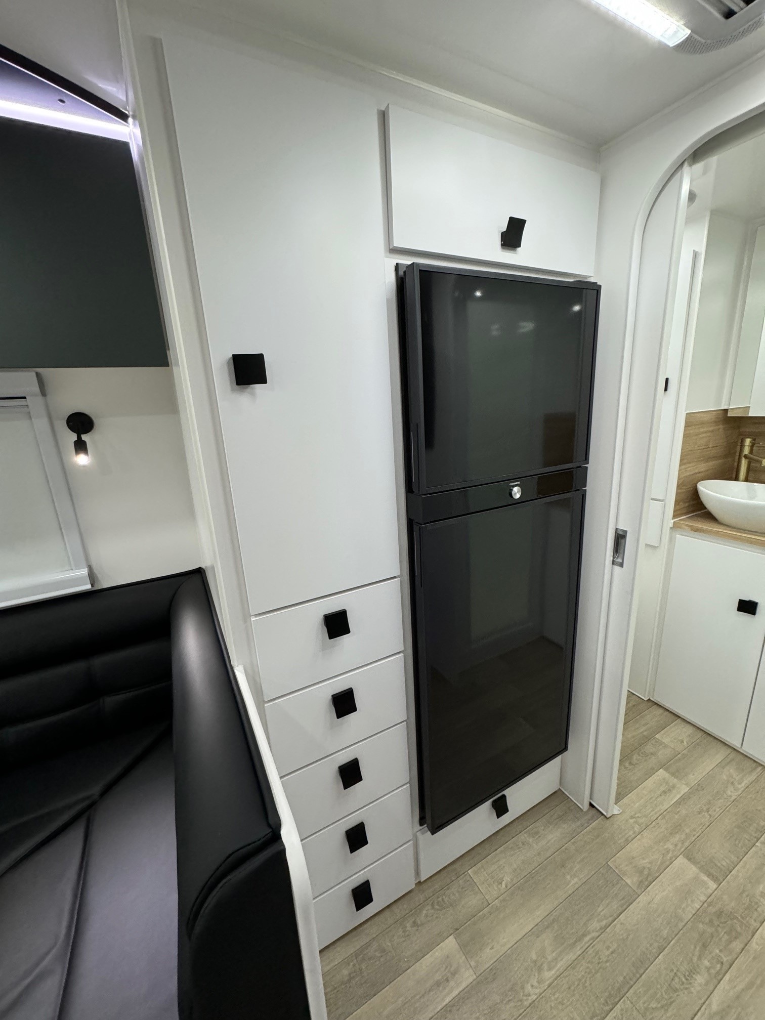 2024 Sunrise St Tropez 21ft Semi Offroad  Rear Door Built With Aluminium