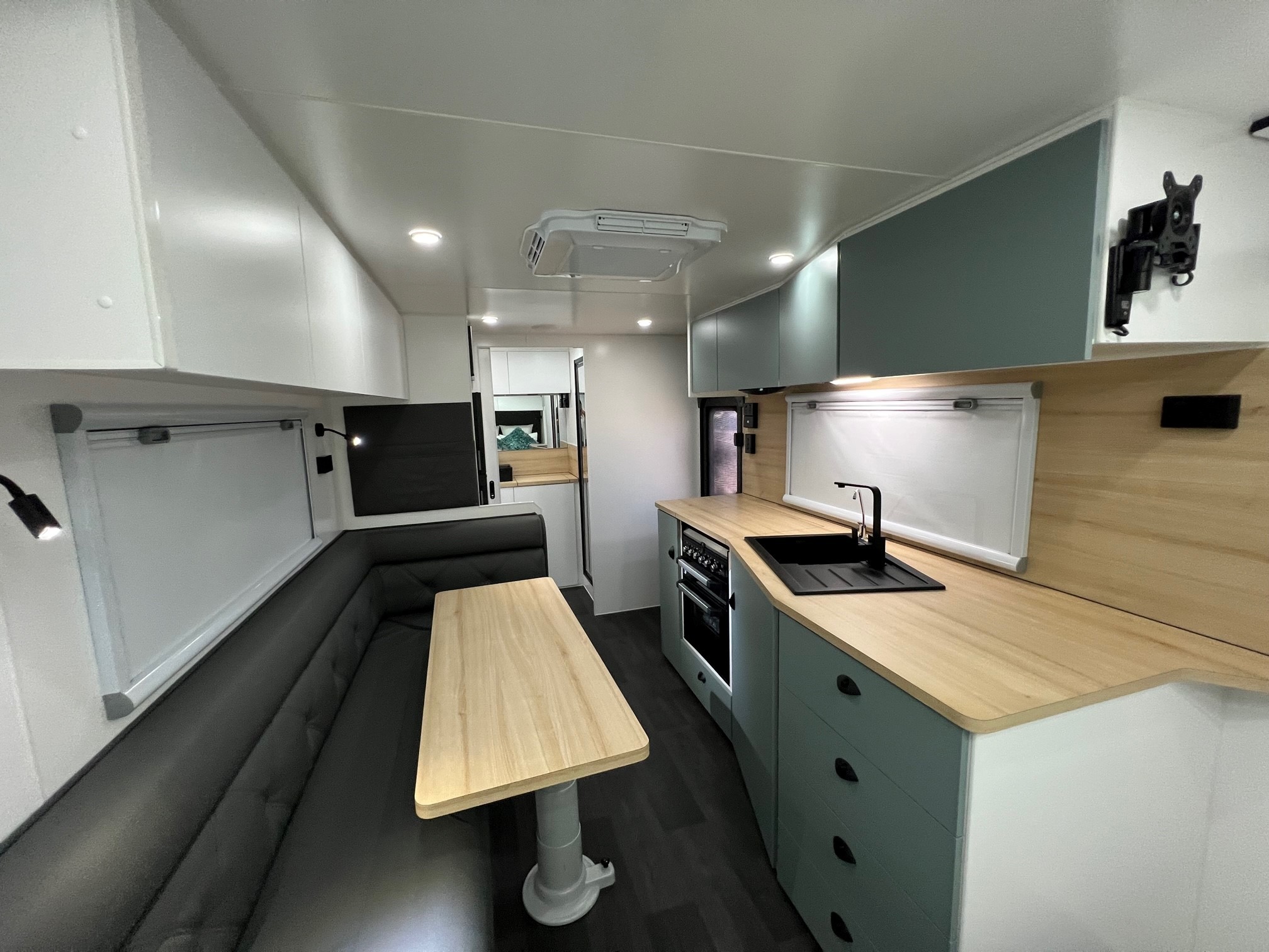 2024 Auswide 20ft6 Offroad Couples Van With Truss Chassis