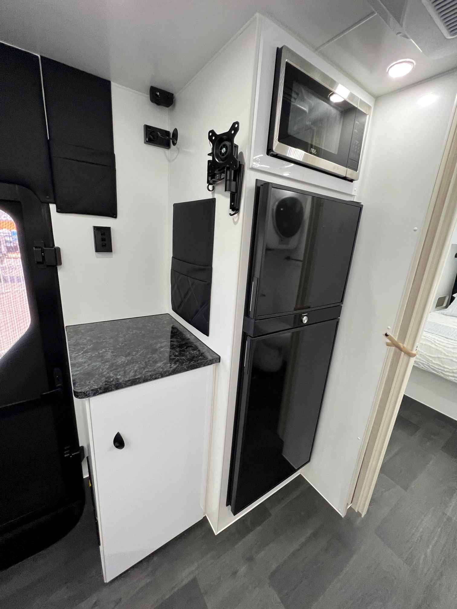 2024 Auswide 20ft6 Offroad New Model Rear Club Lounge With Truss Chassis