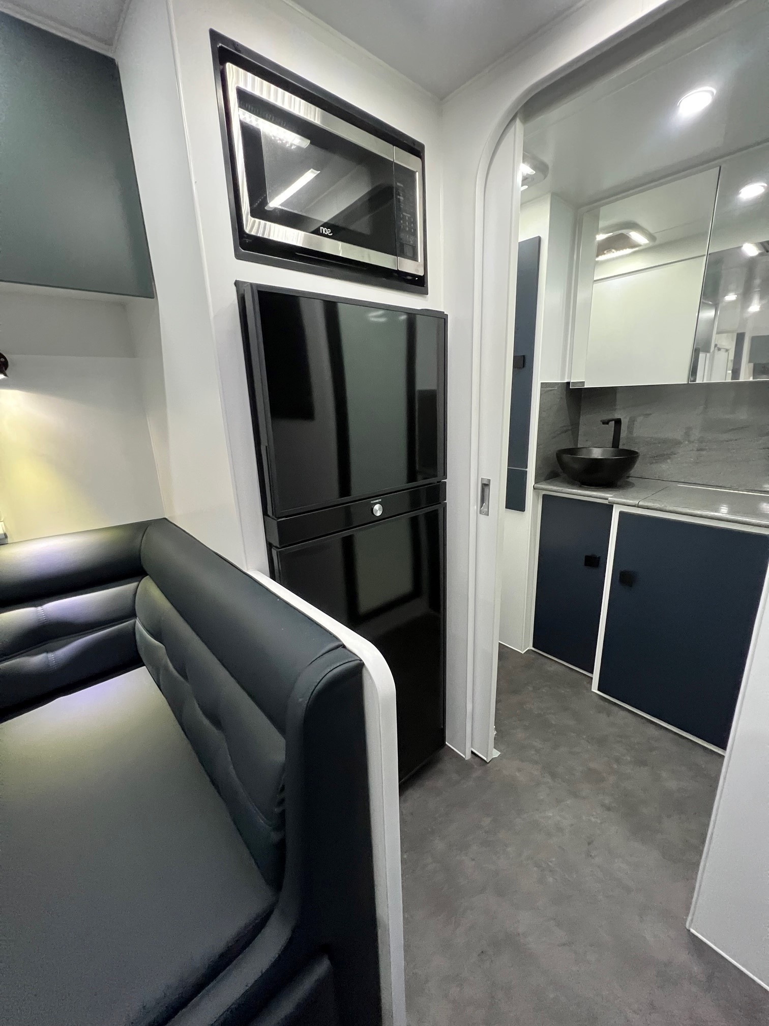 2024 New Design Expedition XL Aluminum Frame 19ft8 Offroad Caravan With TIG Welded Roof