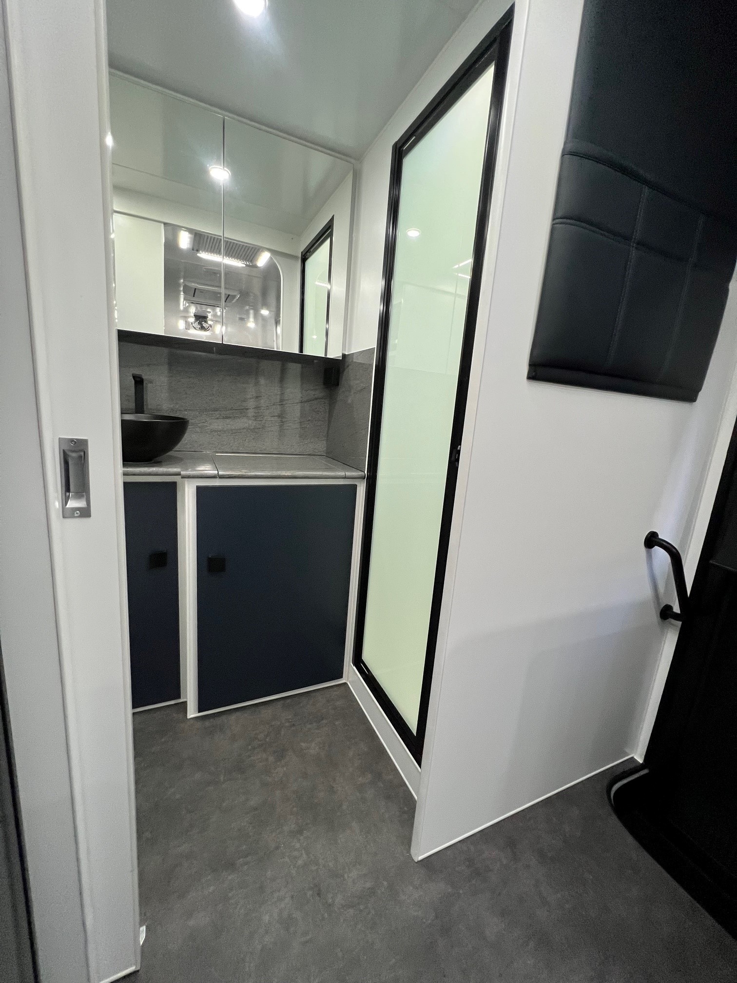 2024 New Design Expedition XL Aluminum Frame 19ft8 Offroad Caravan With TIG Welded Roof