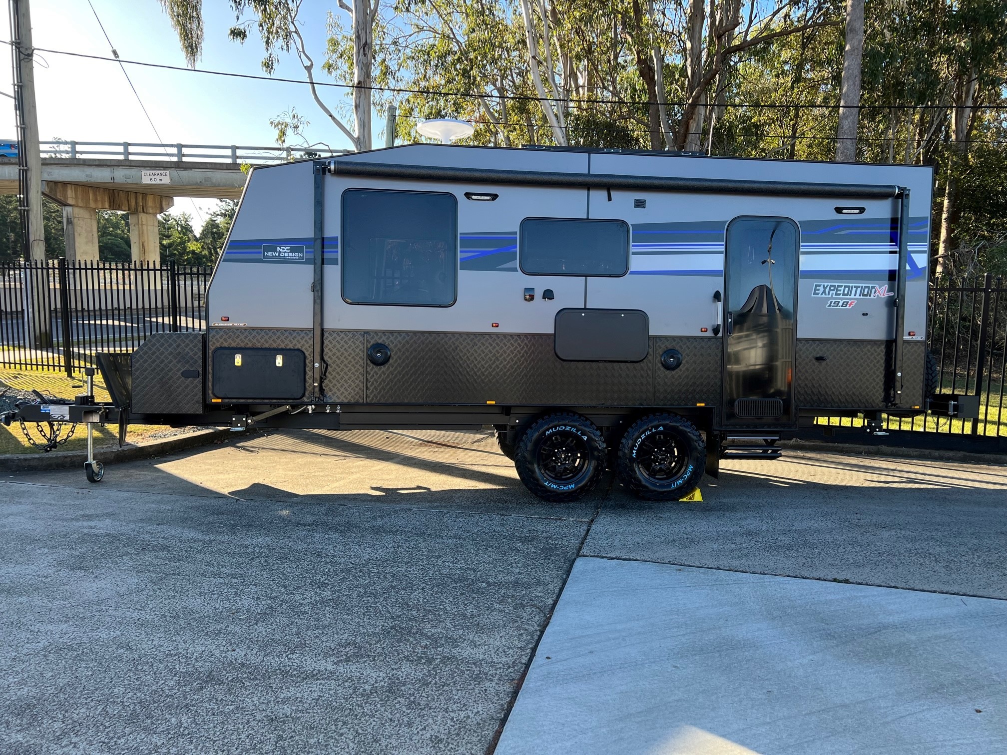 2024 New Design Expedition XL Aluminum Frame 19ft8 Offroad Caravan With TIG Welded Roof