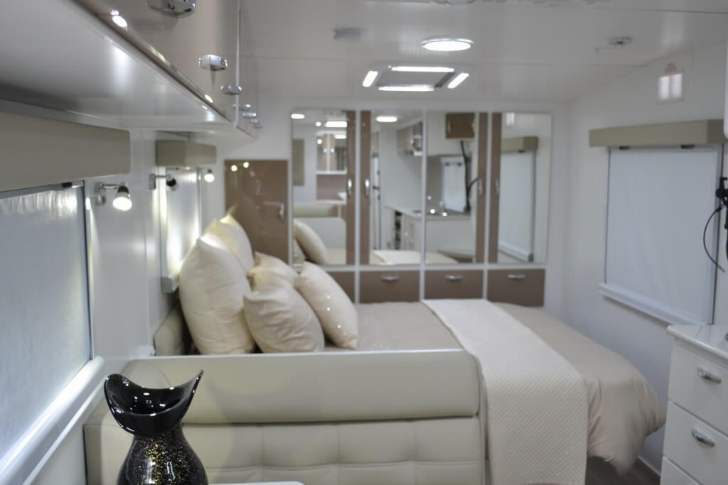 Blue Sky Grandeur 23ft6