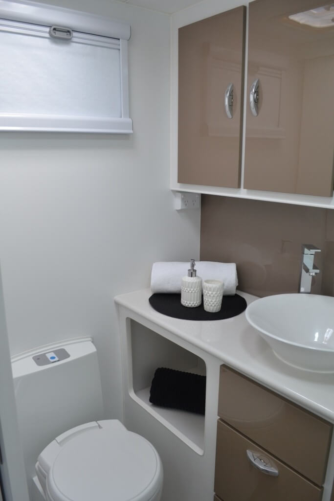 Blue Sky Grandeur 23ft6