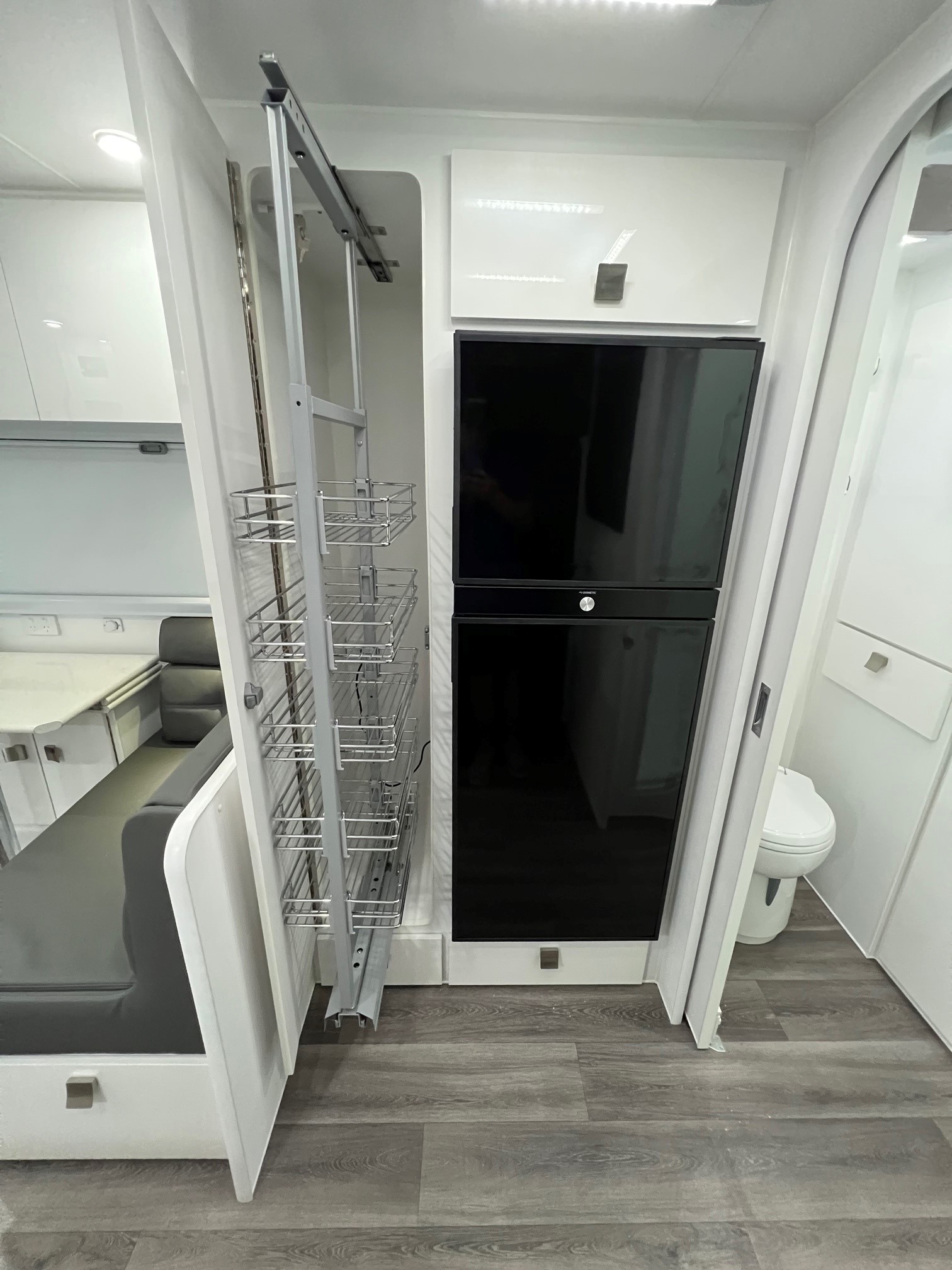 2023 New Design Westbourne 21ft Semi Off-Road Caravan