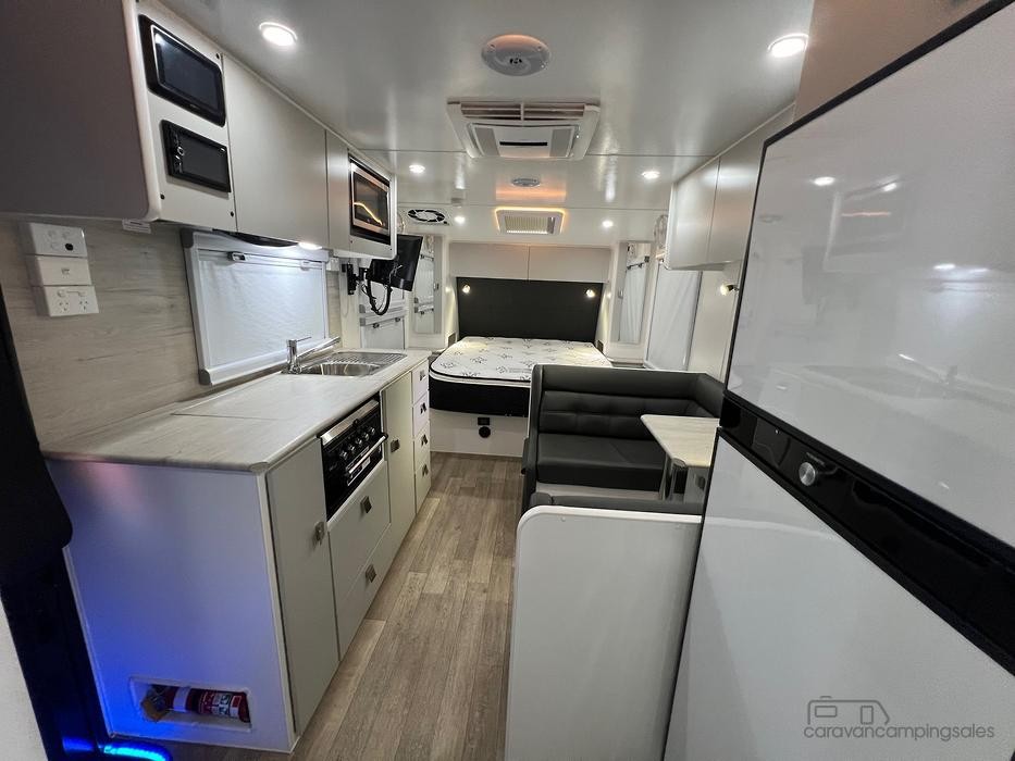 2022 Preowned Sunset Wildtrekker 18ft9 Offroad Caravan