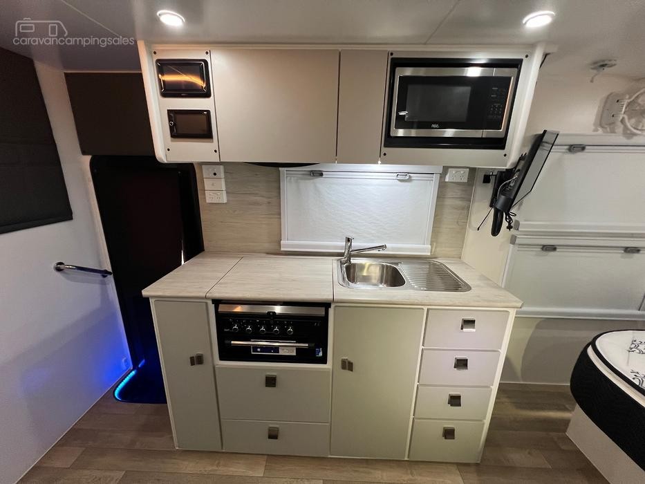 2022 Preowned Sunset Wildtrekker 18ft9 Offroad Caravan