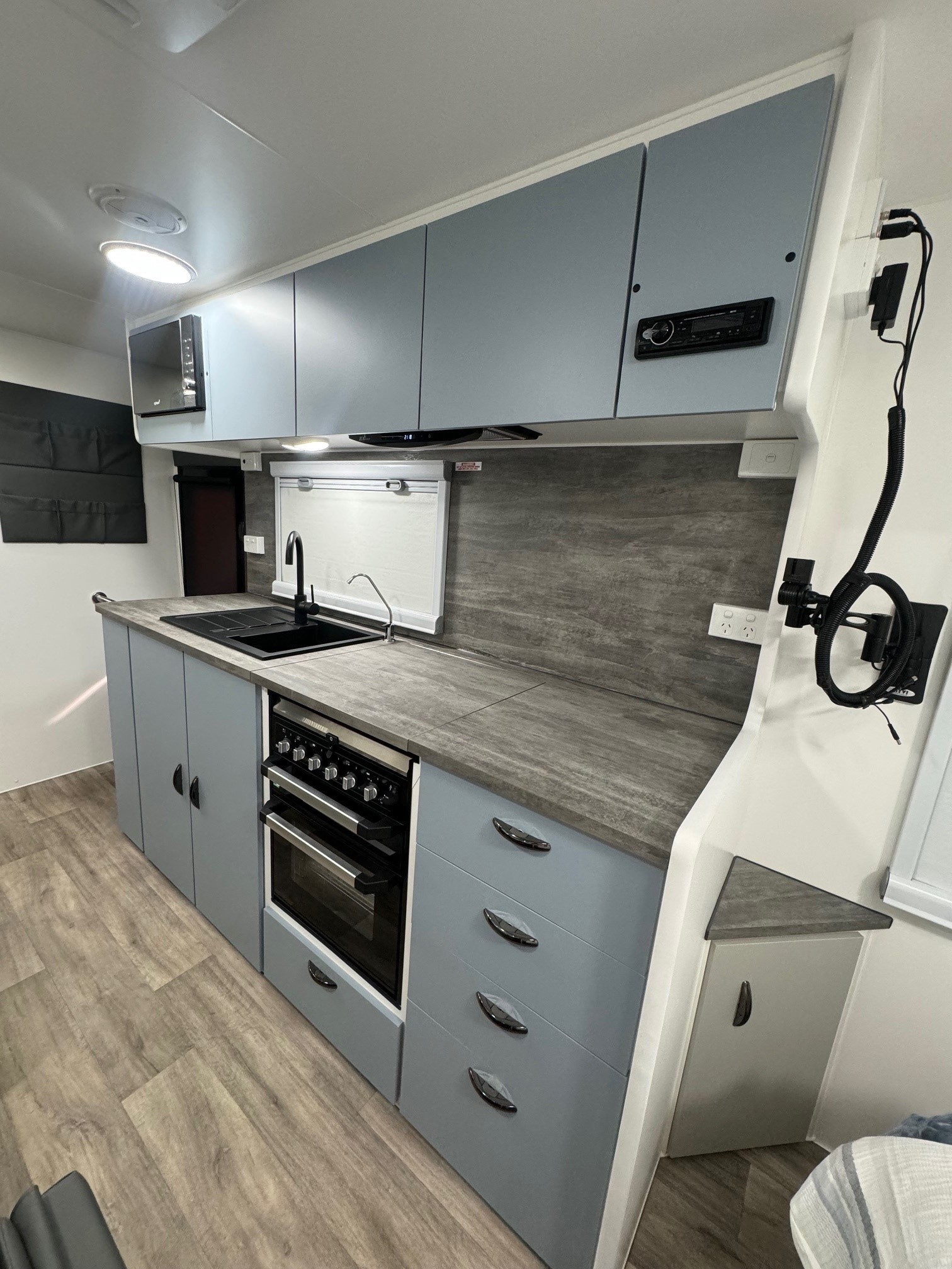 2025 Blue Sky Quartz 20ft8 Rear Door Semi Offroad Caravan