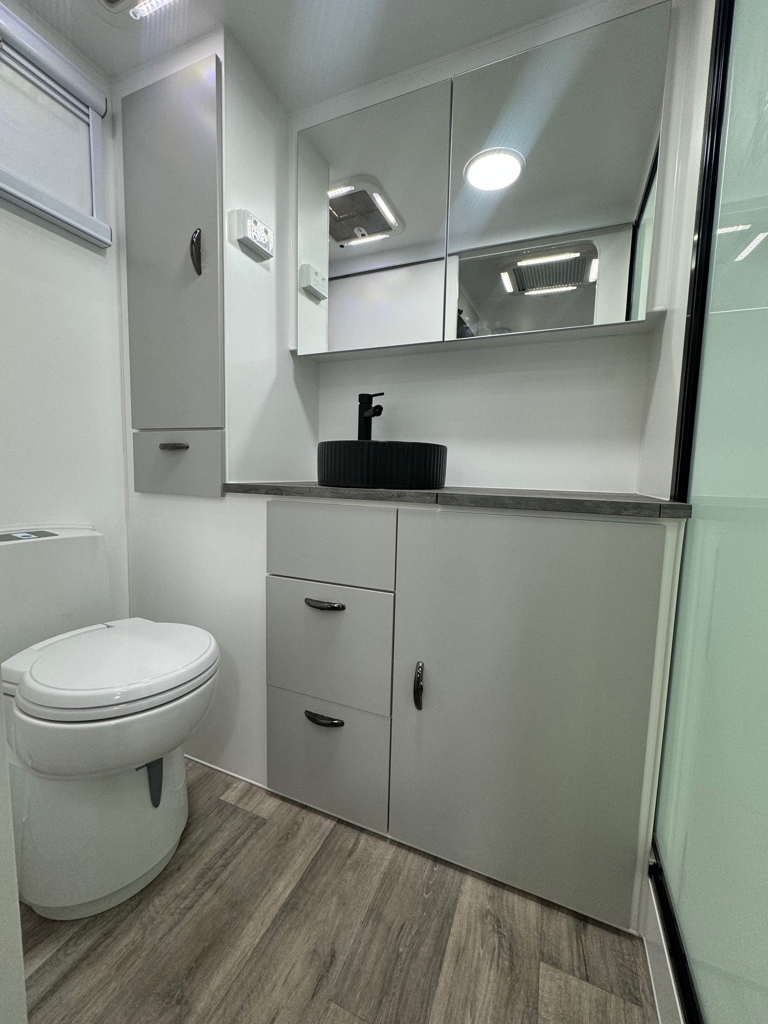 2025 Blue Sky Quartz 20ft8 Rear Door Semi Offroad Caravan