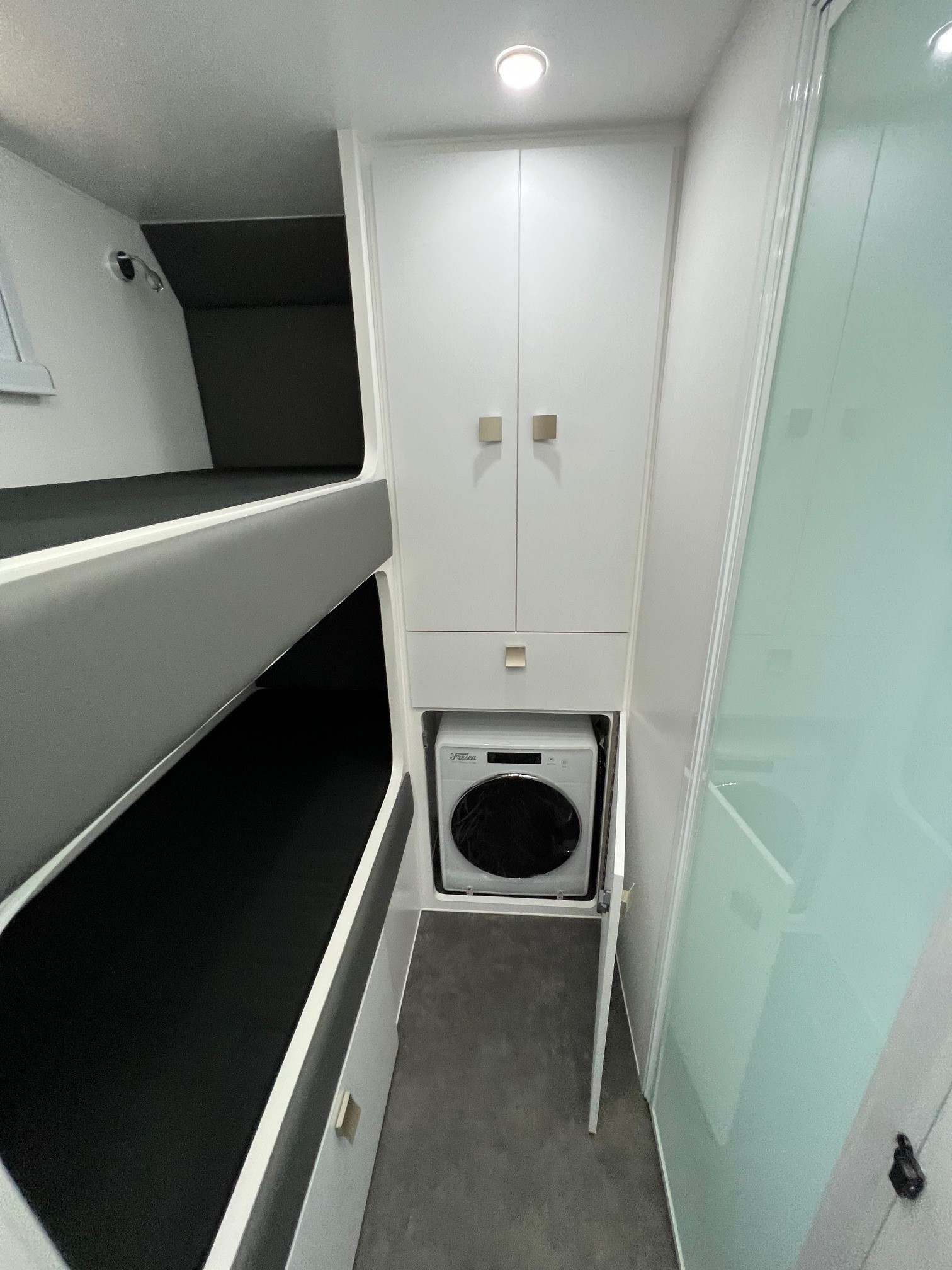 21ft6 NXT STOP That Flazon Family Sunset Off-Road Family Horizon Double Bunk Offroad Caravan