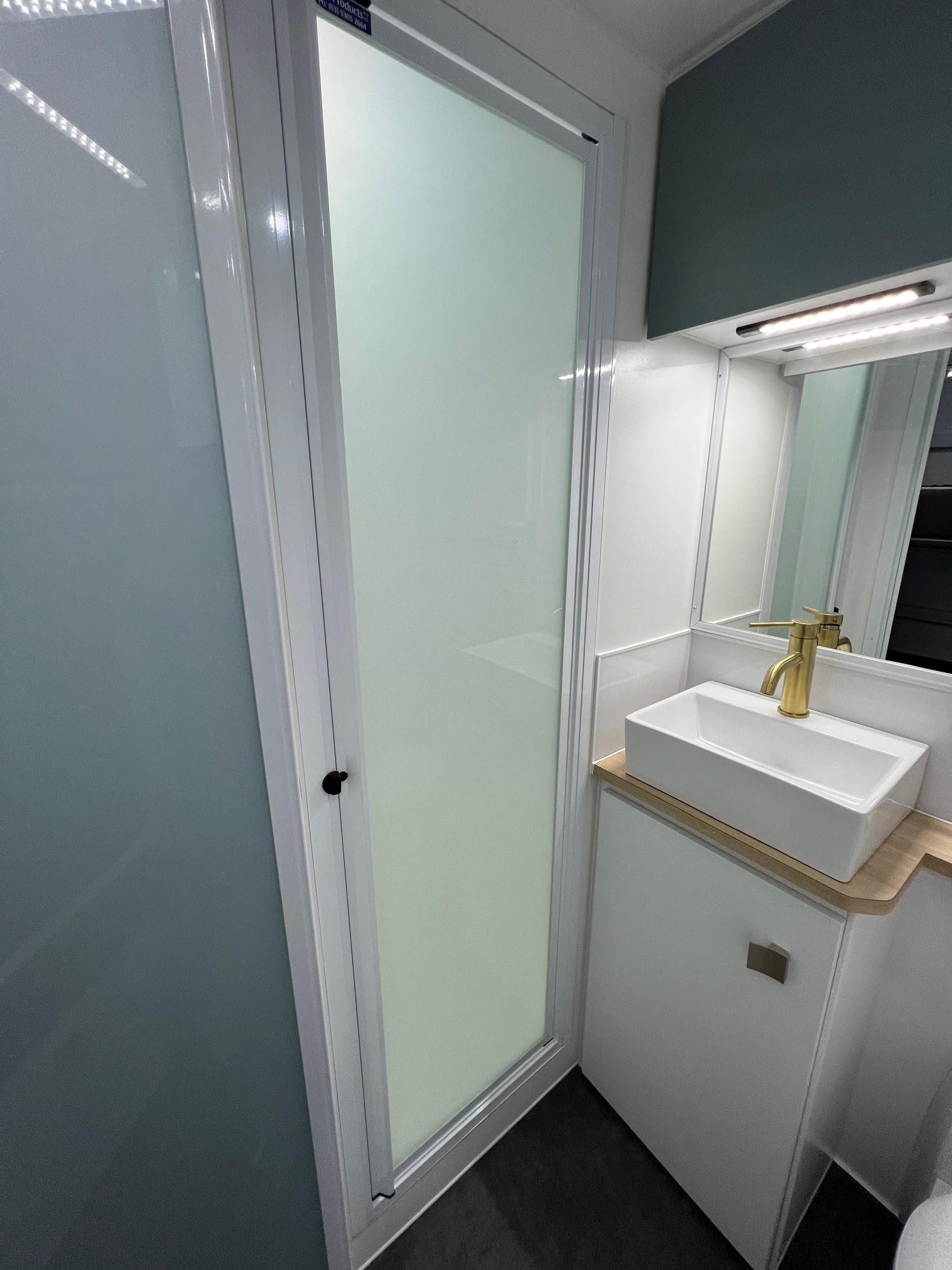 21ft6 NXT STOP That Flazon Family Sunset Off-Road Family Horizon Double Bunk Offroad Caravan