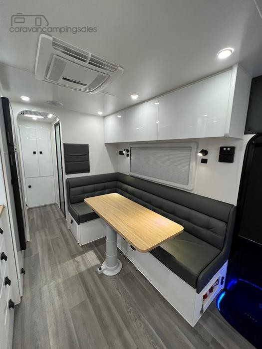 2022 New Design family Trekker 22ft9 Off-Road Double Bunk Caravan