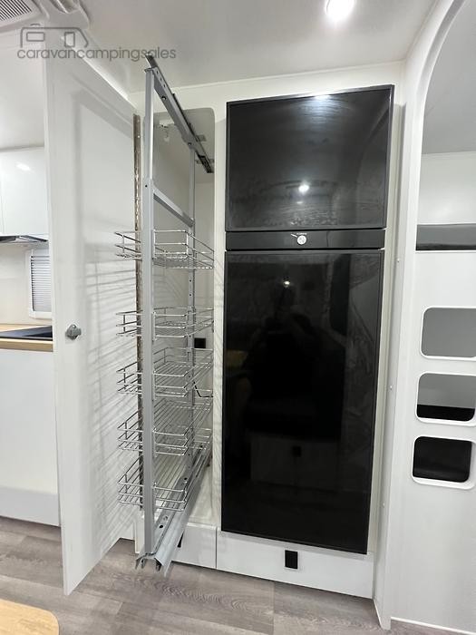 2022 New Design family Trekker 22ft9 Off-Road Double Bunk Caravan