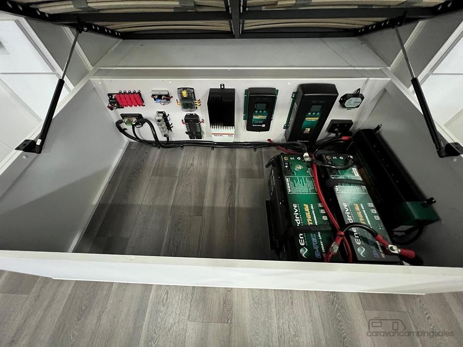 2022 New Design family Trekker 22ft9 Off-Road Double Bunk Caravan