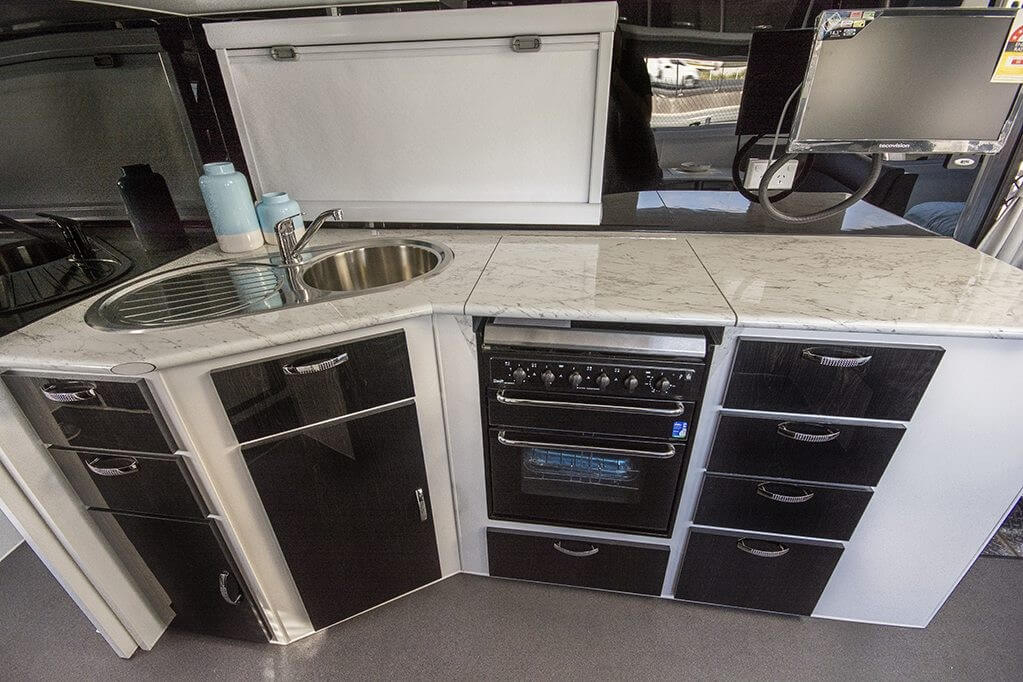 2024 Blue Sky Radiance 23ft6 Larger Ensuite