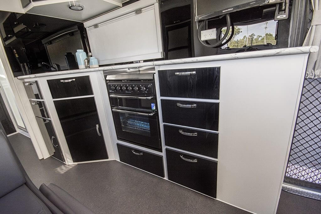 2024 Blue Sky Radiance 23ft6 Larger Ensuite