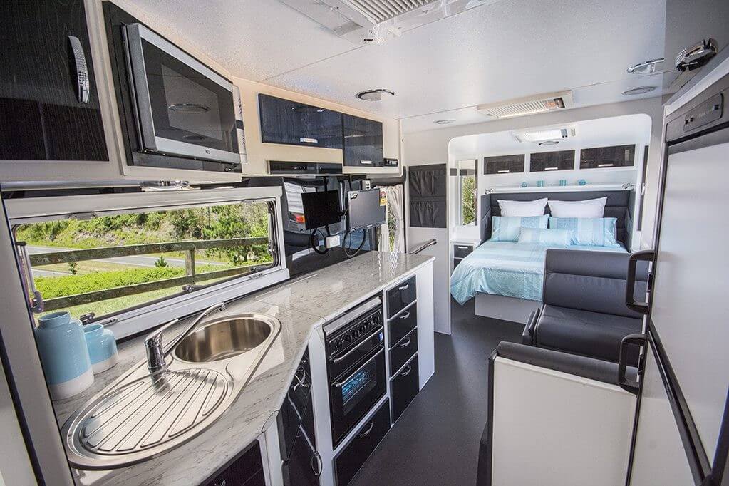 2024 Blue Sky Radiance 23ft6 Larger Ensuite