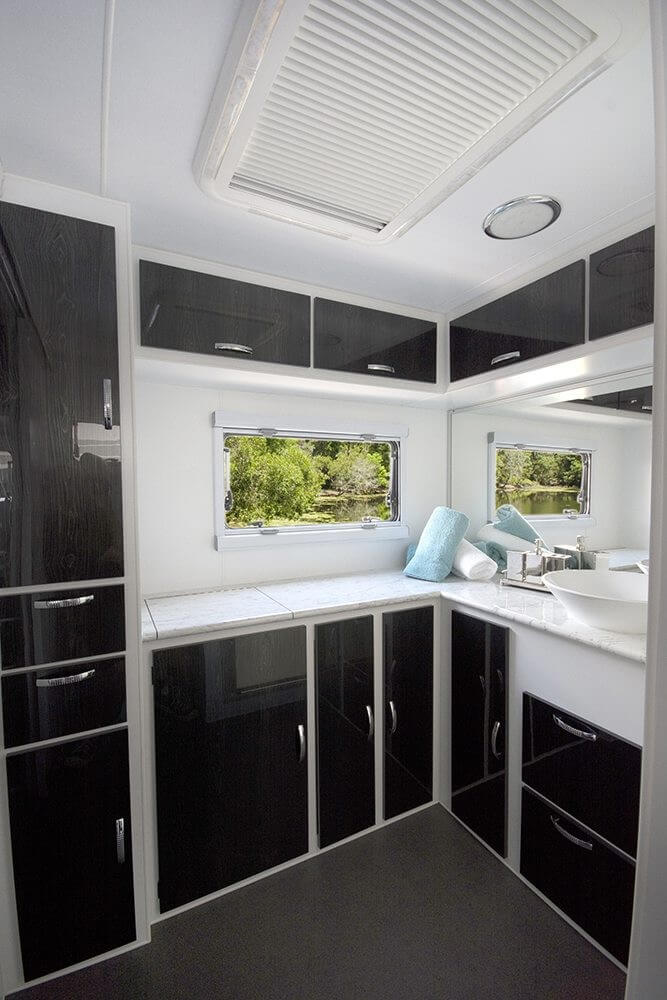 2024 Blue Sky Radiance 23ft6 Larger Ensuite