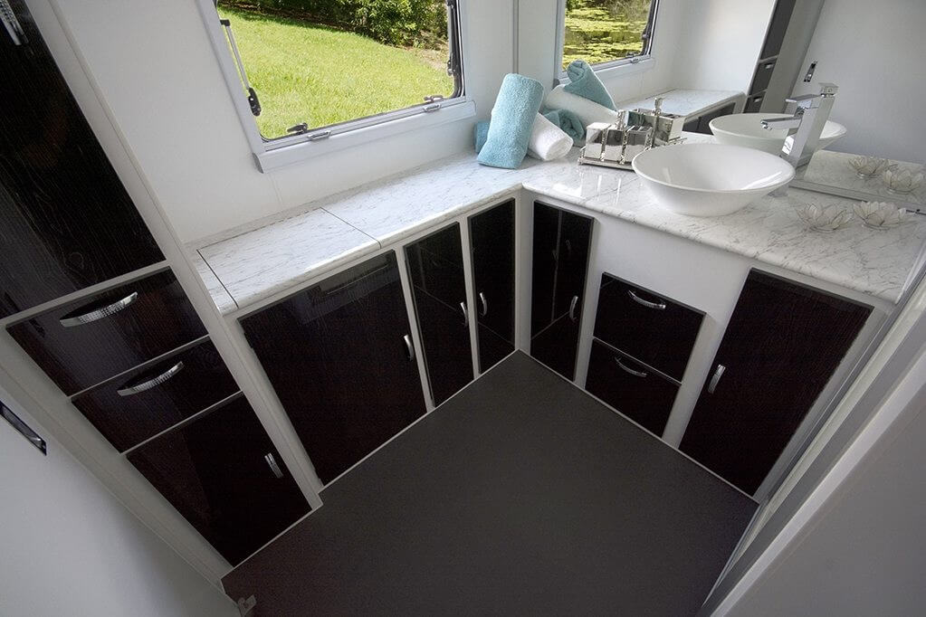2024 Blue Sky Radiance 23ft6 Larger Ensuite