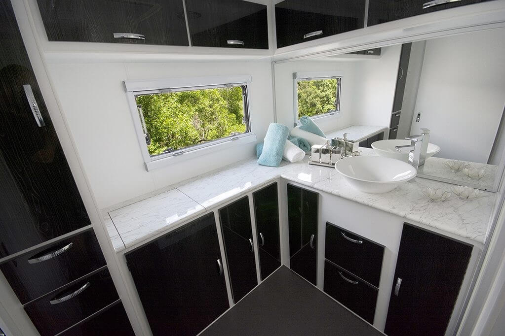 2024 Blue Sky Radiance 23ft6 Larger Ensuite