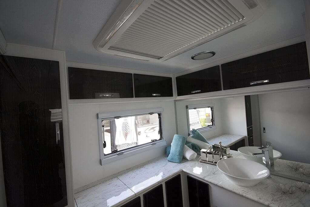 2024 Blue Sky Radiance 23ft6 Larger Ensuite
