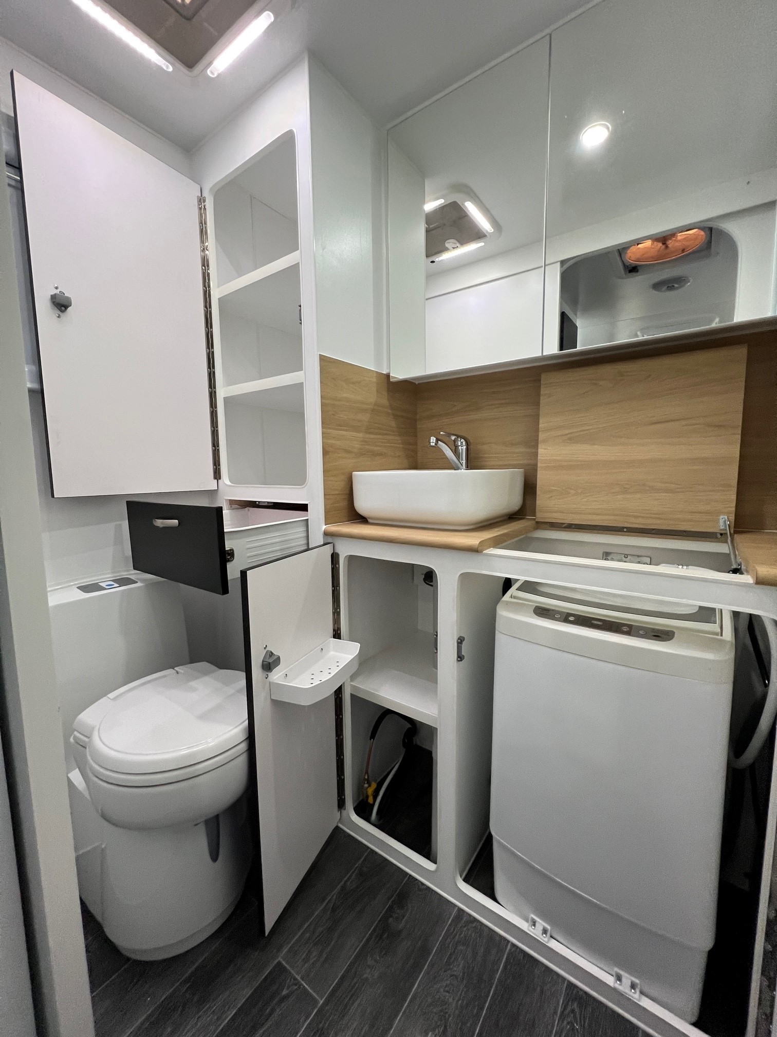 2023 New Design Expedition XL Aluminium Frame Offroad 21ft Caravan