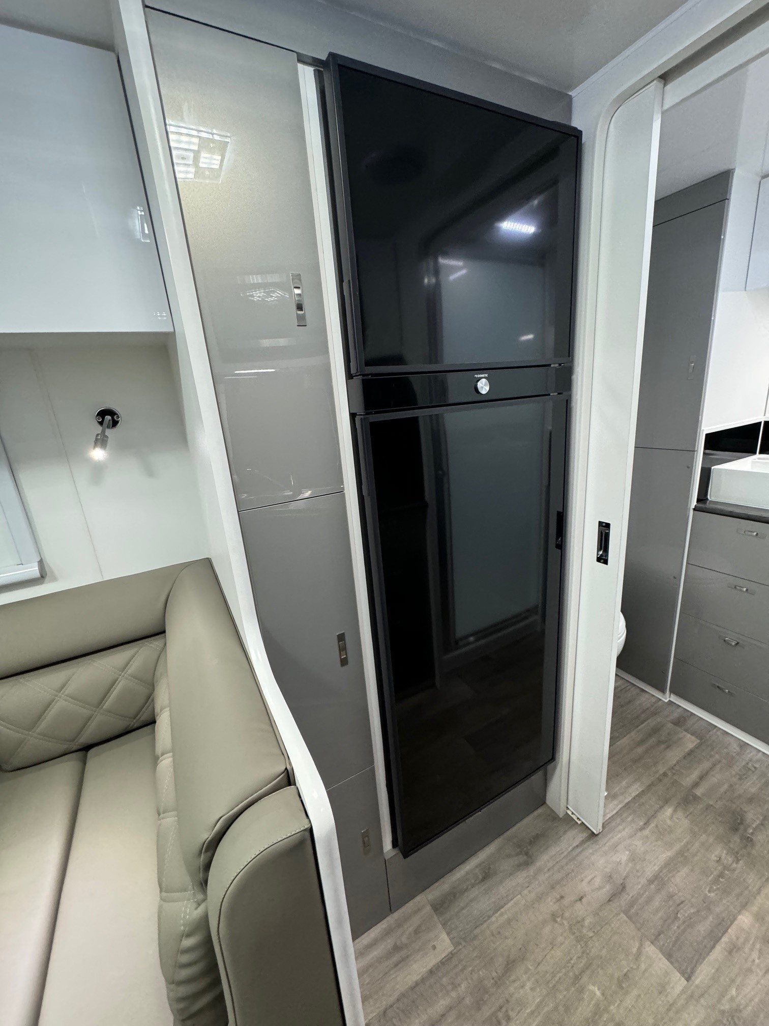 2024 Red Centre Newell + 21ft Centre Door Offroad Caravan