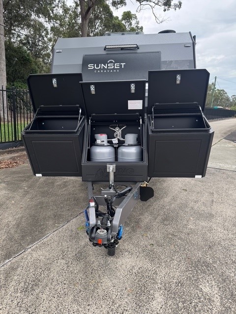 2025 Sunset Family Horizon 23ft Offroad Double Bunk