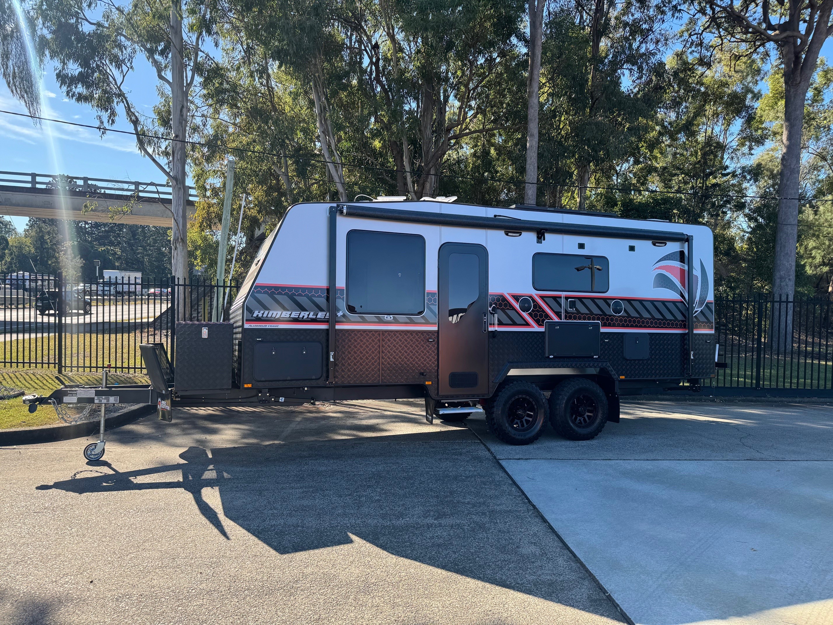 2024 Red Centre Kimberley + 20ft6 Offroad Caravan