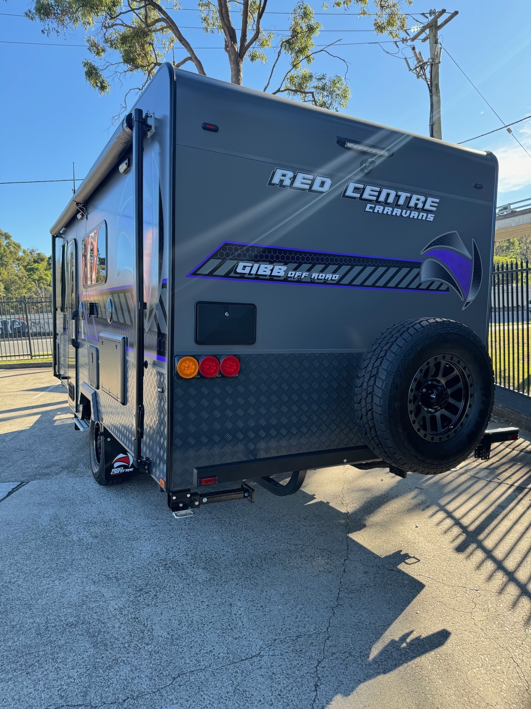 Red Centre Gibb 18ft Offroad Caravan