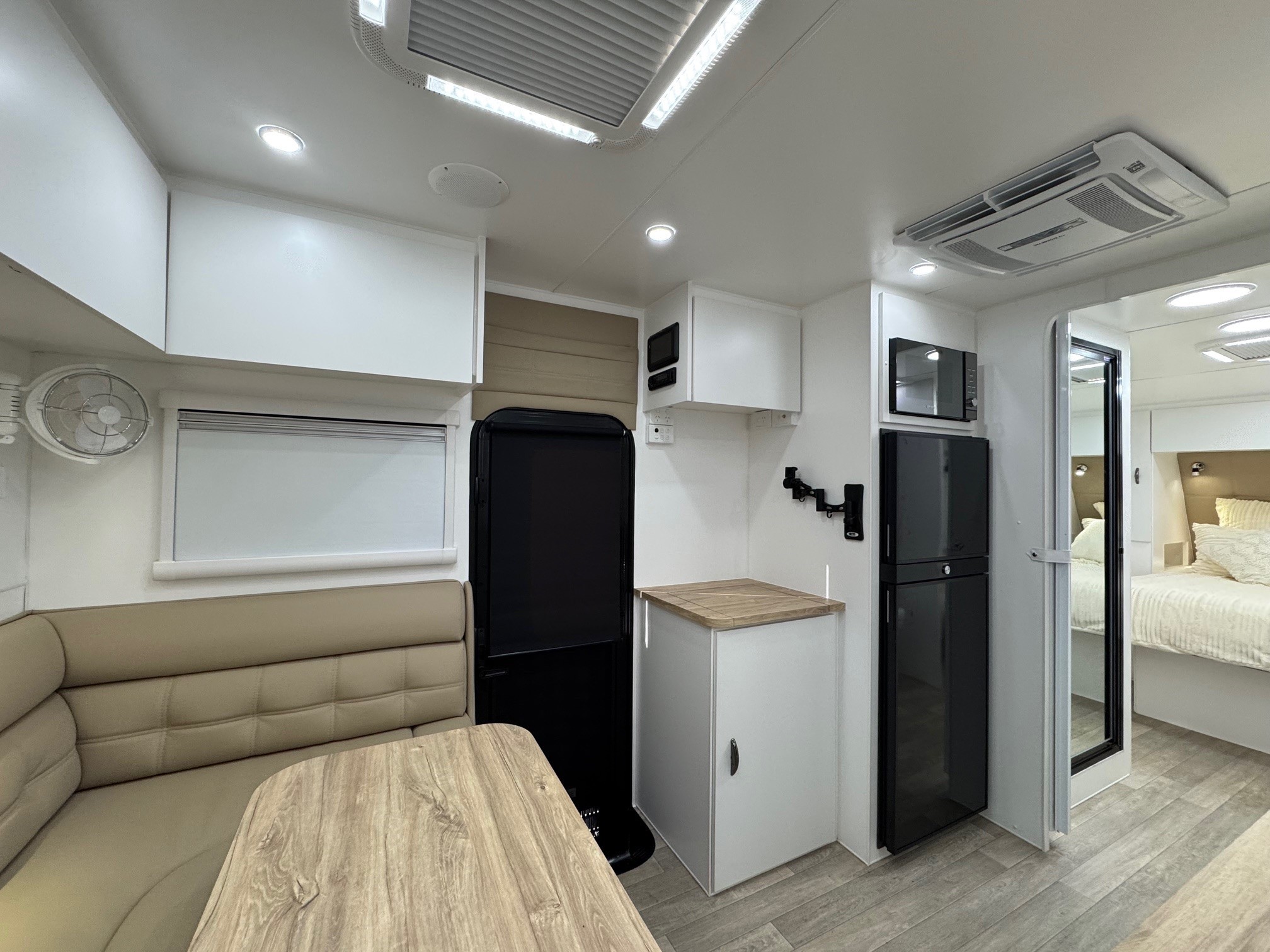 Blue Sky Sapphire 21ft Offroad Rear Club Lounge Centre Ensuite