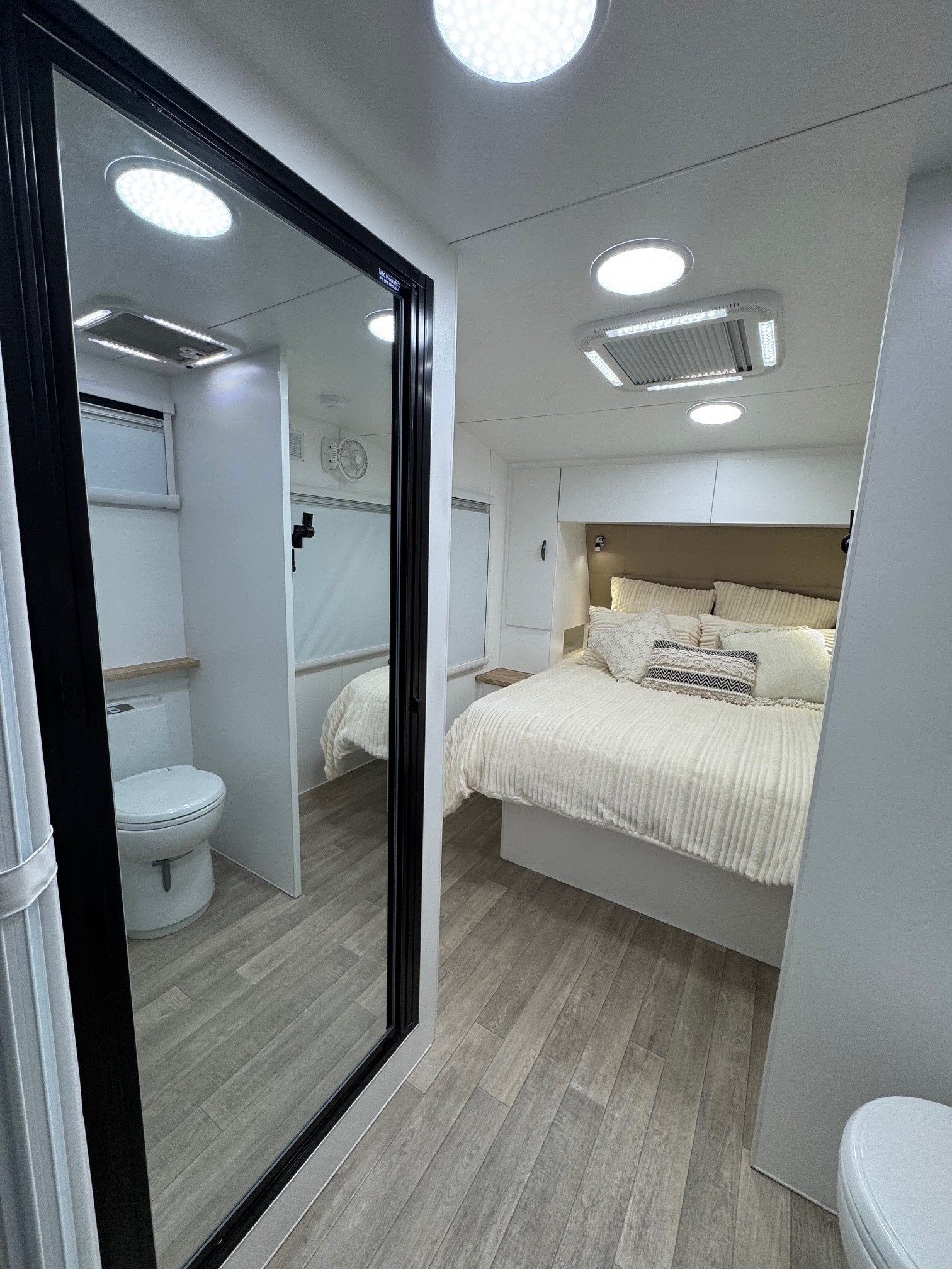 Blue Sky Sapphire 21ft Offroad Rear Club Lounge Centre Ensuite