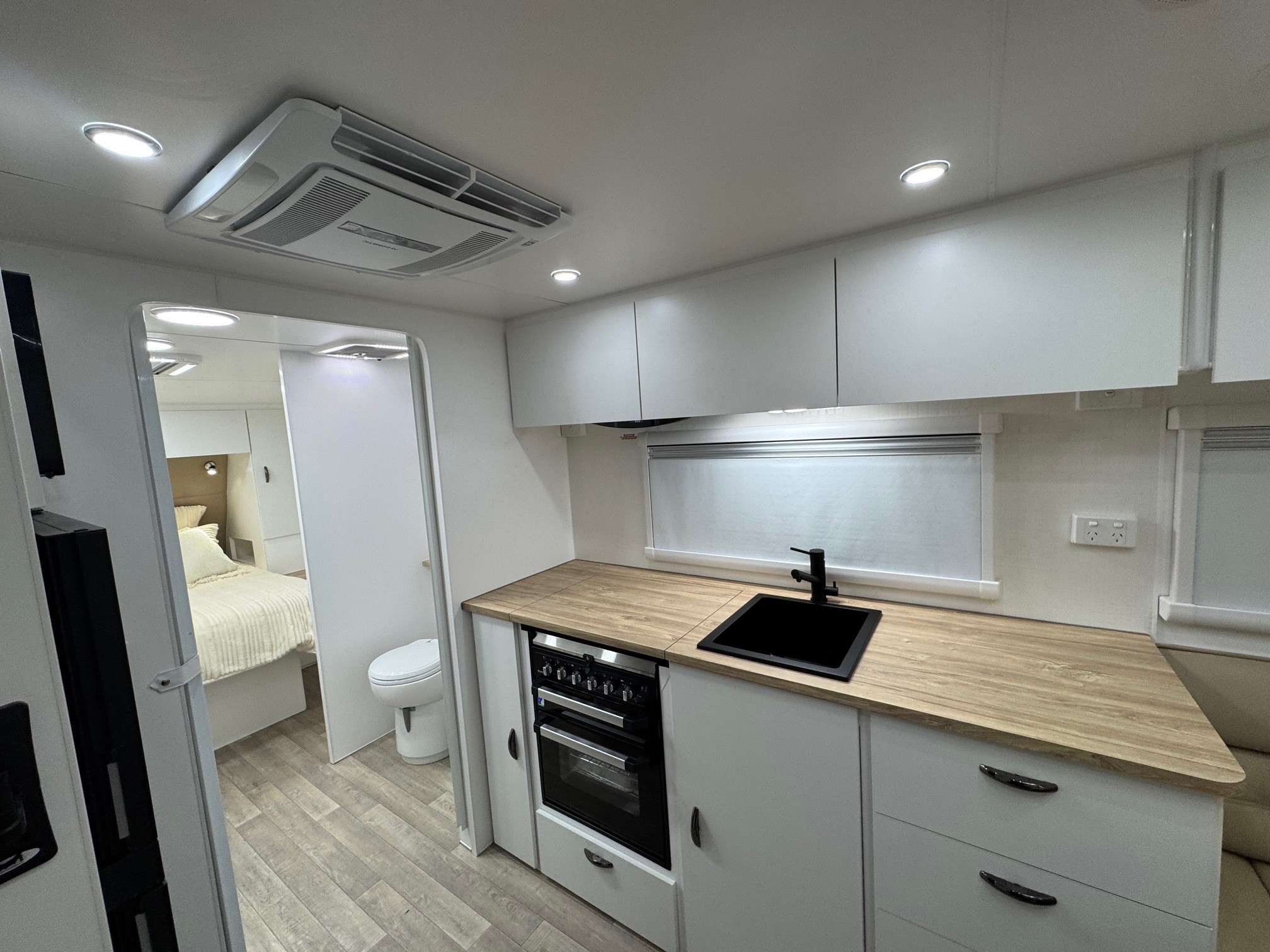 Blue Sky Sapphire 21ft Offroad Rear Club Lounge Centre Ensuite