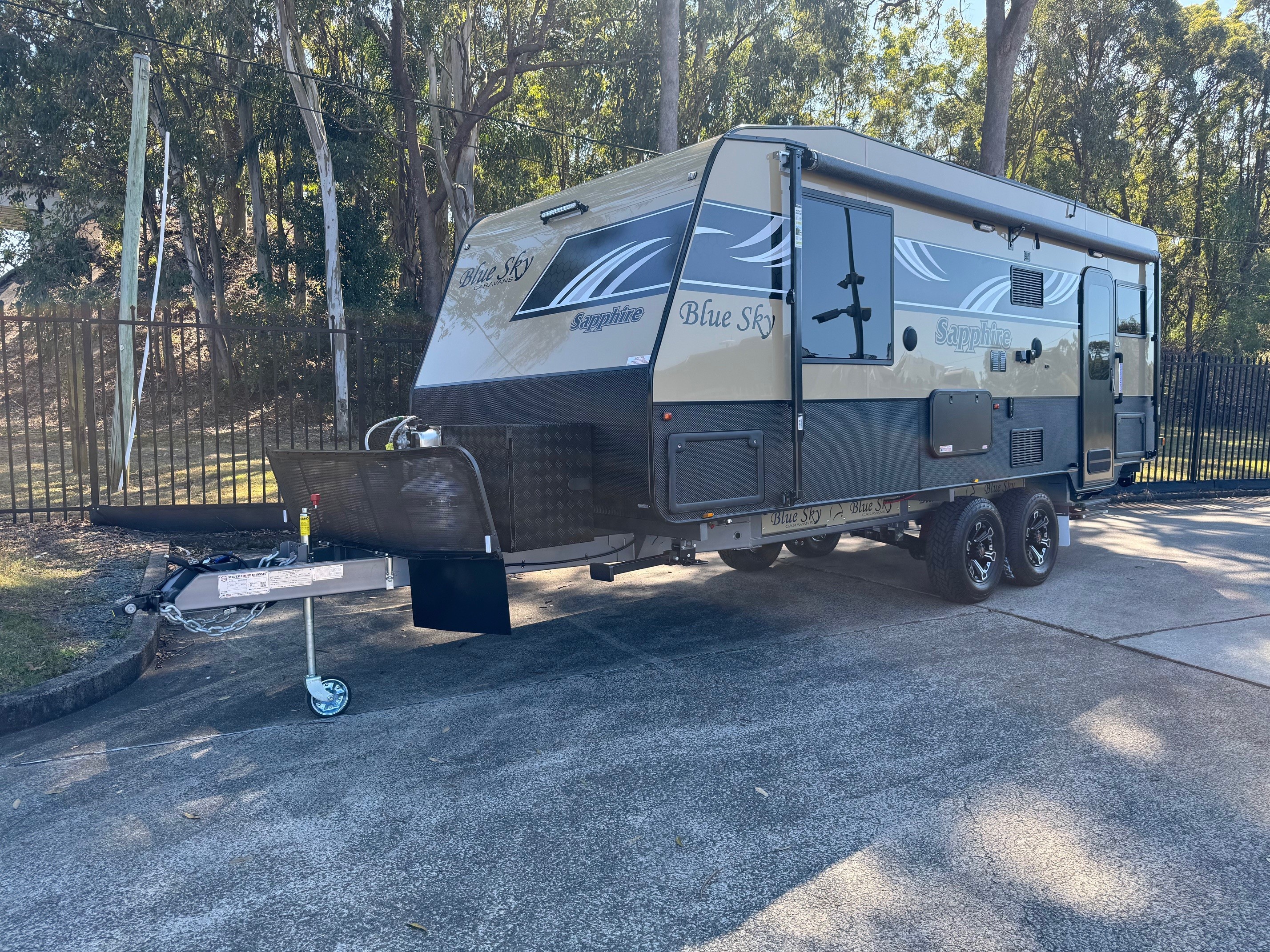 Blue Sky Sapphire 21ft Offroad Rear Club Lounge Centre Ensuite