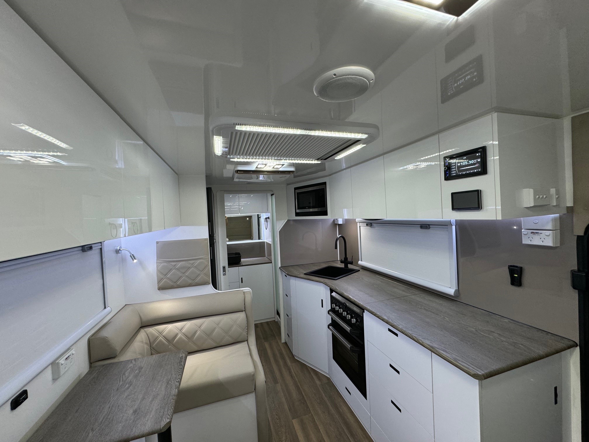 2024 Red Centre Kimberley 19ft6 Offroad Caravan