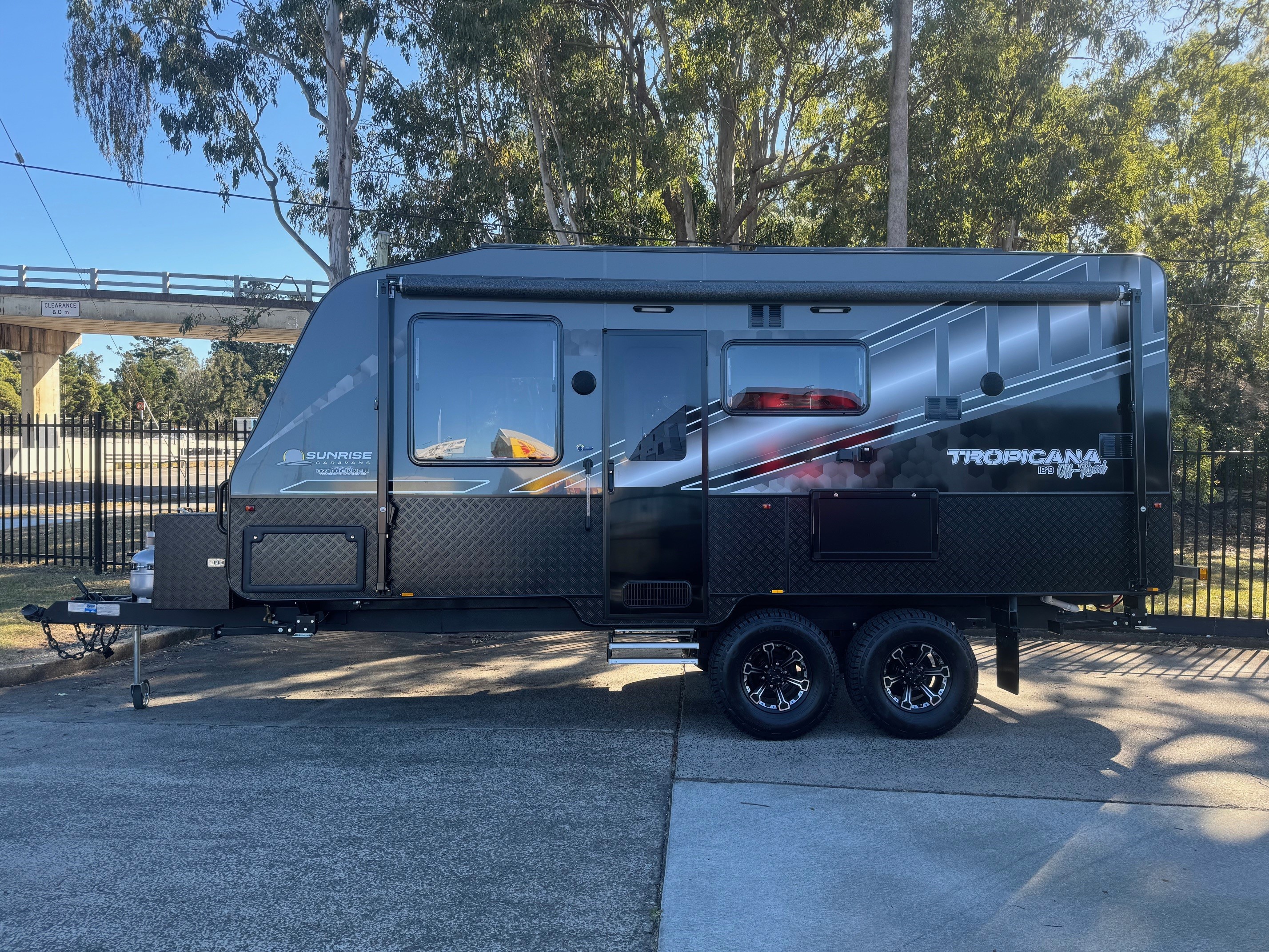 Sunrise Tropicana 18ft9 Tandem Axle Caravan