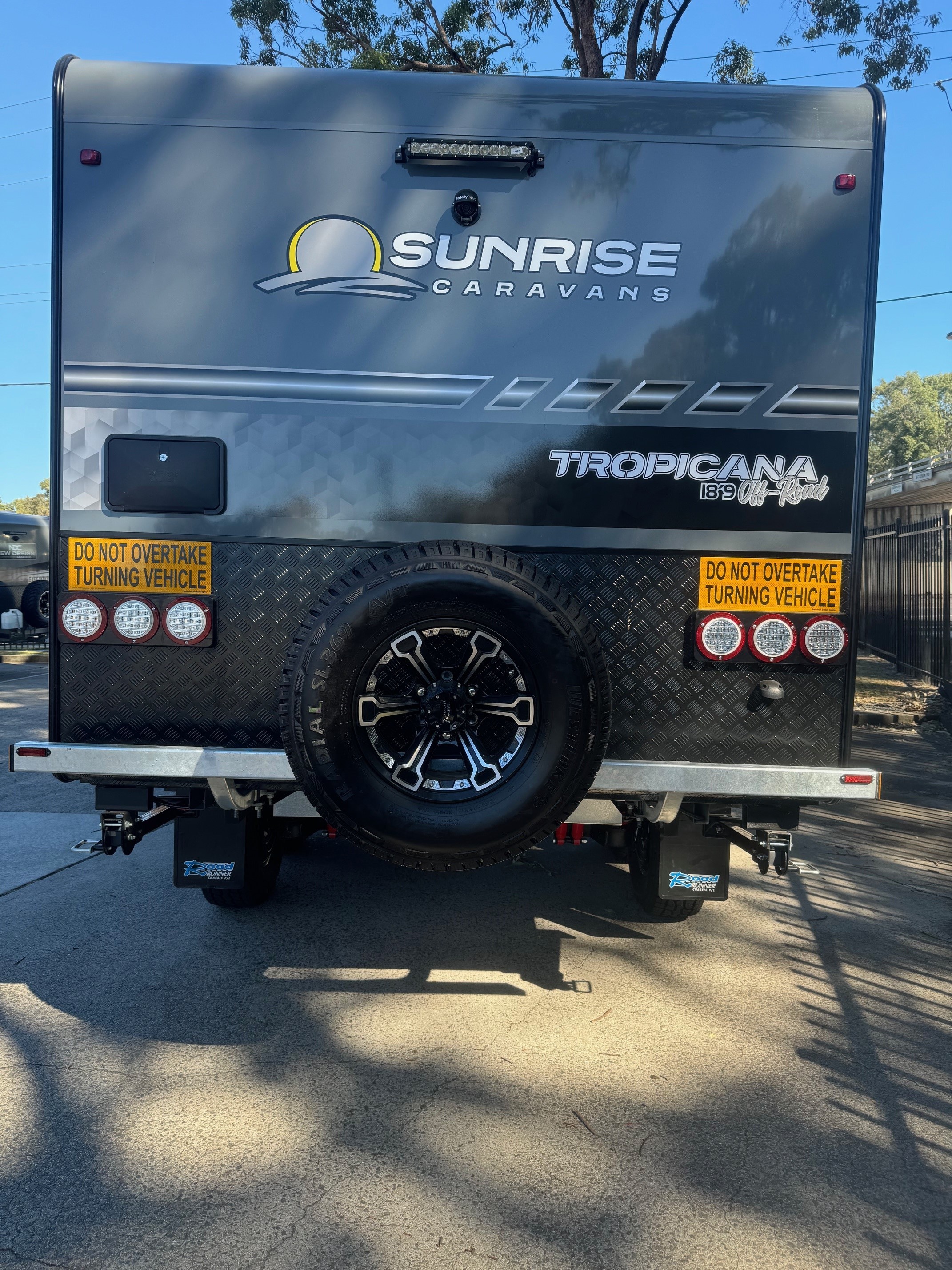 Sunrise Tropicana 18ft9 Tandem Axle Caravan