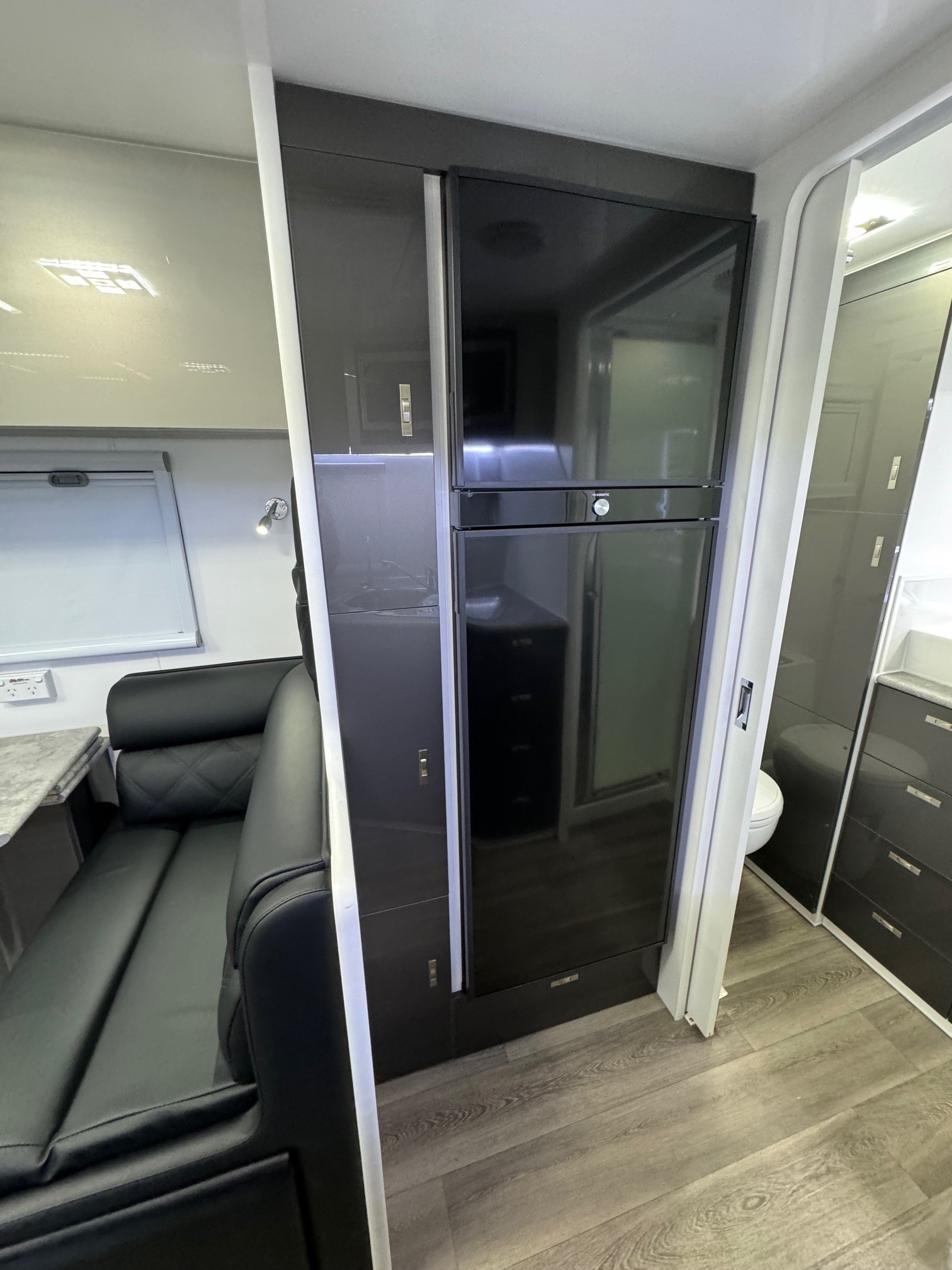 Red Centre Oasis 20ft Offroad Gasless Caravan