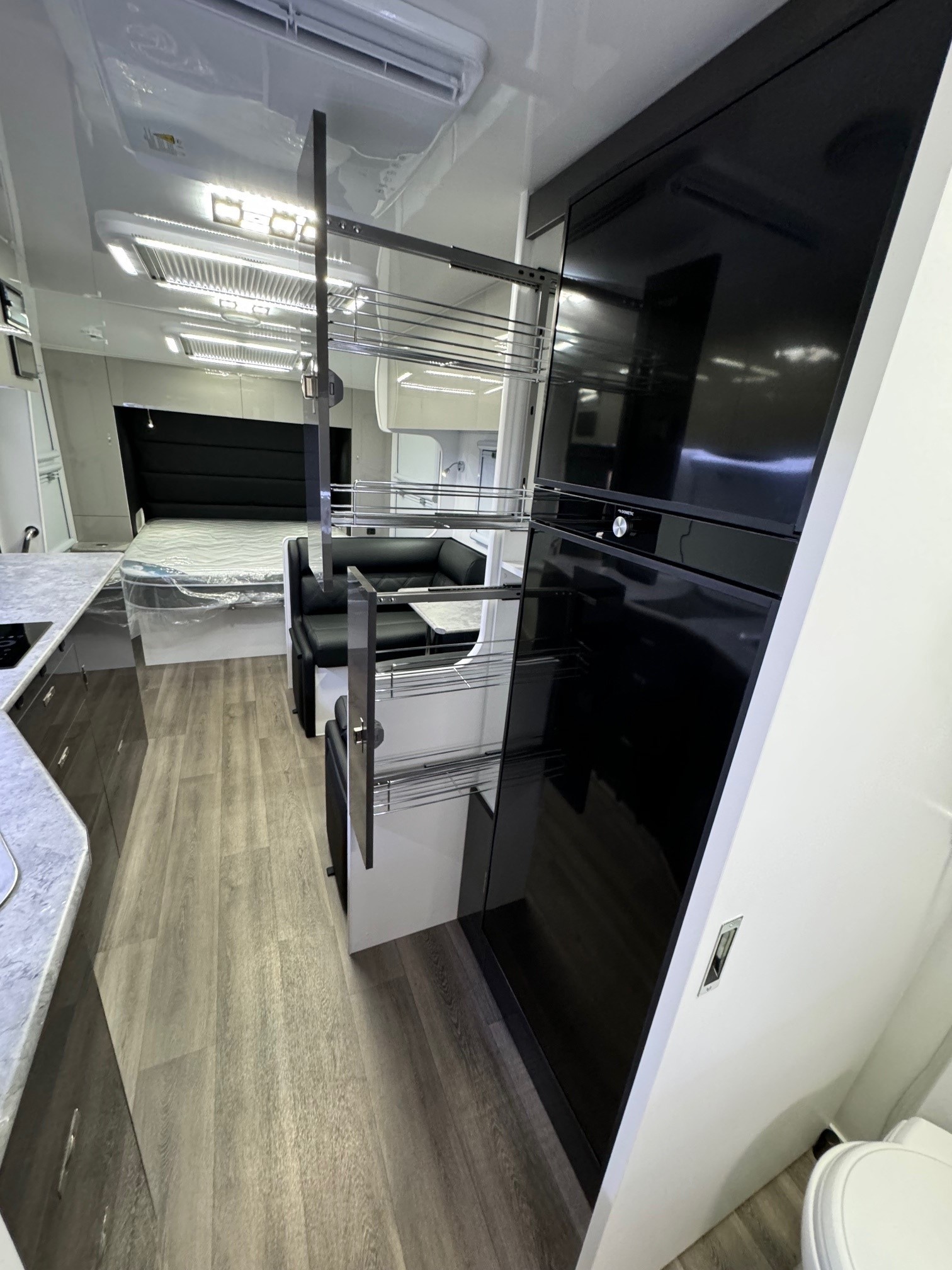 Red Centre Oasis 20ft Offroad Gasless Caravan