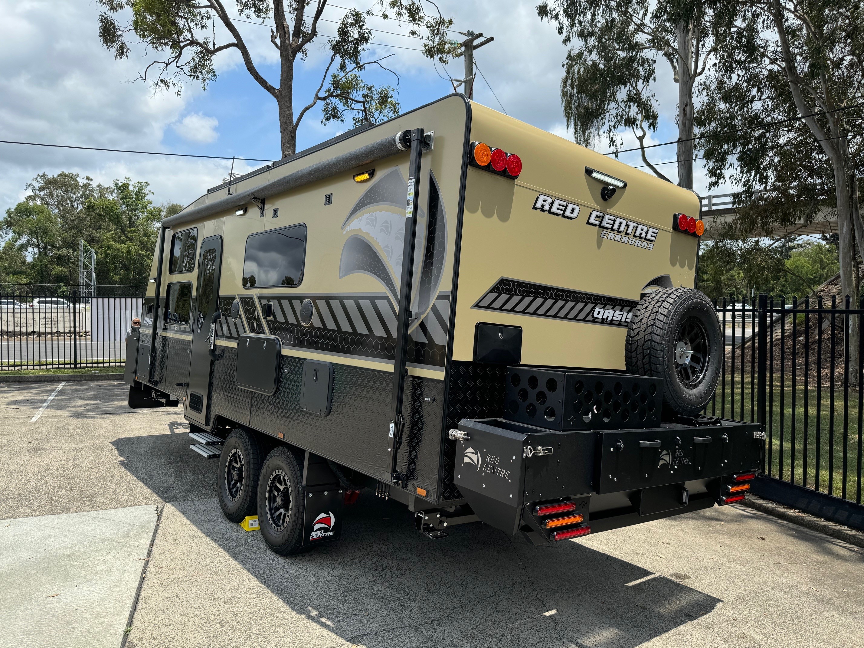 Red Centre Oasis 20ft Offroad Gasless Caravan